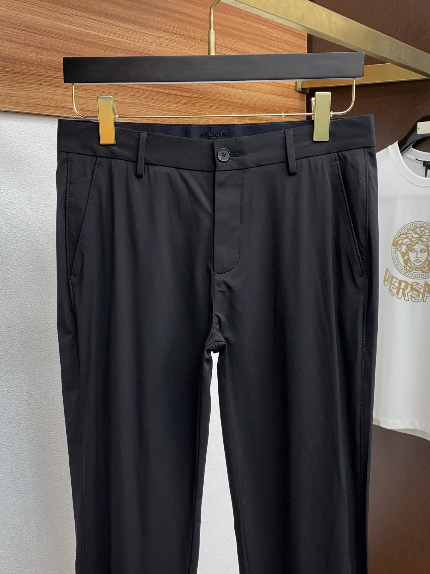 Prada Spring/Summer 25 Recreational Panty: Urban Winds, High-End Fashion, Top Ingredients. - 图片 3