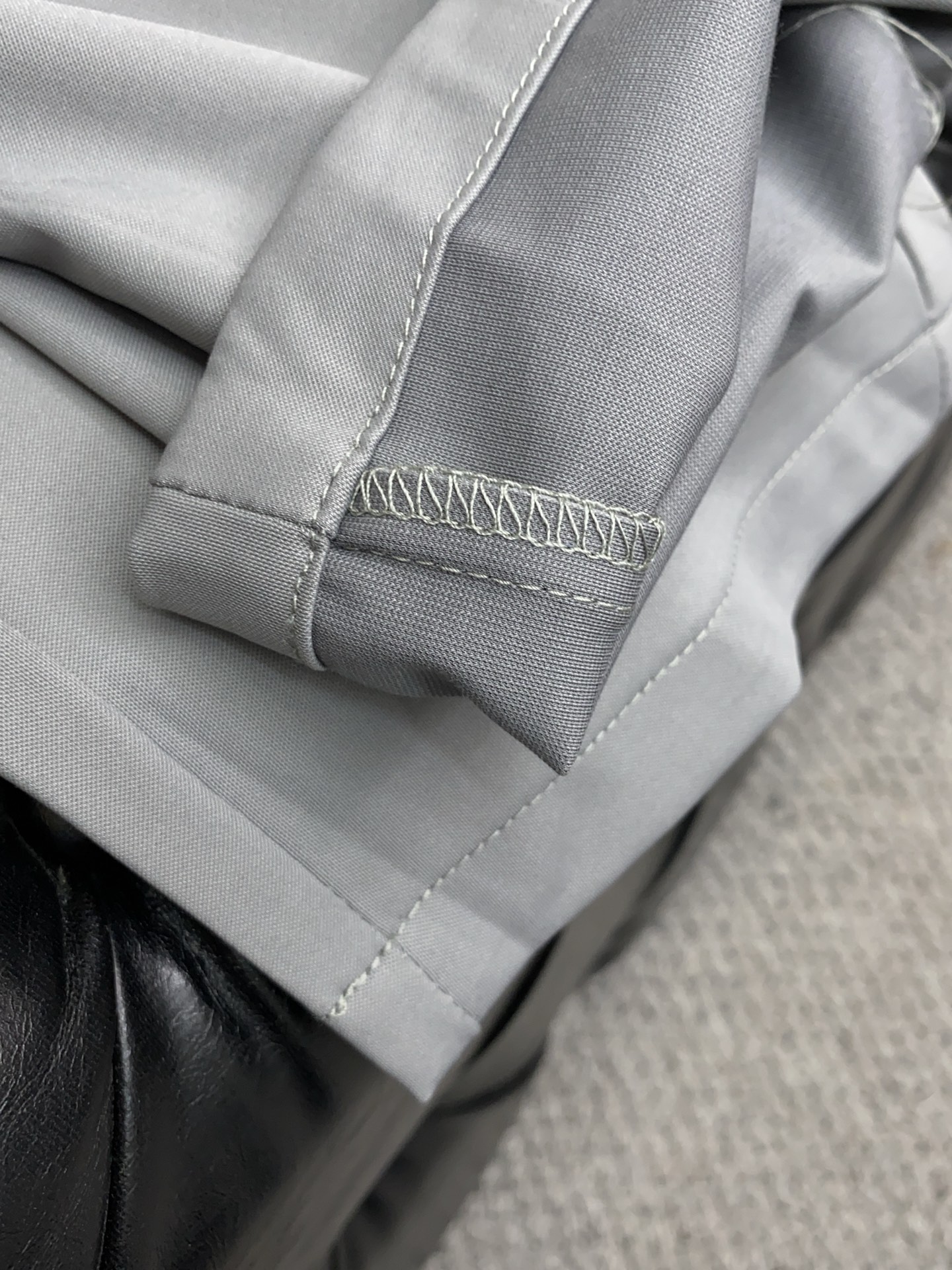 Prada Summer Festival Series: Men’s Cotton Shorts for Business and Leisure - 图片 7