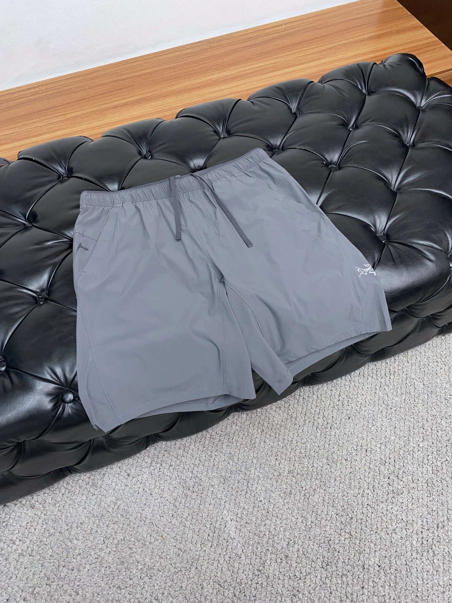 Title: “P554 Original Bird 2025 Summer New Edition Leisure Shorts” Summary: High-end, custom-made leisure shorts in imported dry-wire fabrics for a comfortable and stylish summer look. - 图片 6