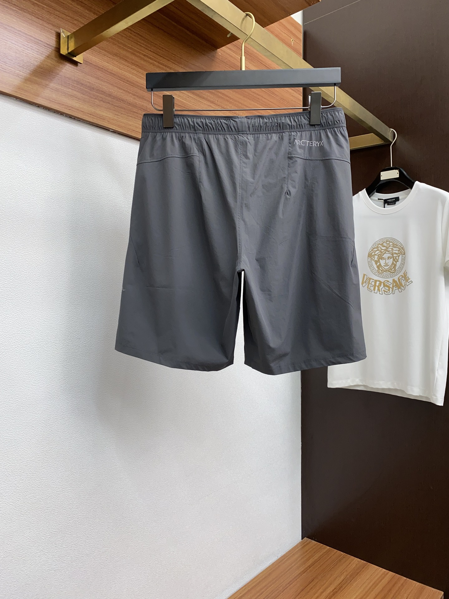 Title: “P554 Original Bird 2025 Summer New Edition Leisure Shorts” Summary: High-end, custom-made leisure shorts in imported dry-wire fabrics for a comfortable and stylish summer look. - 图片 8