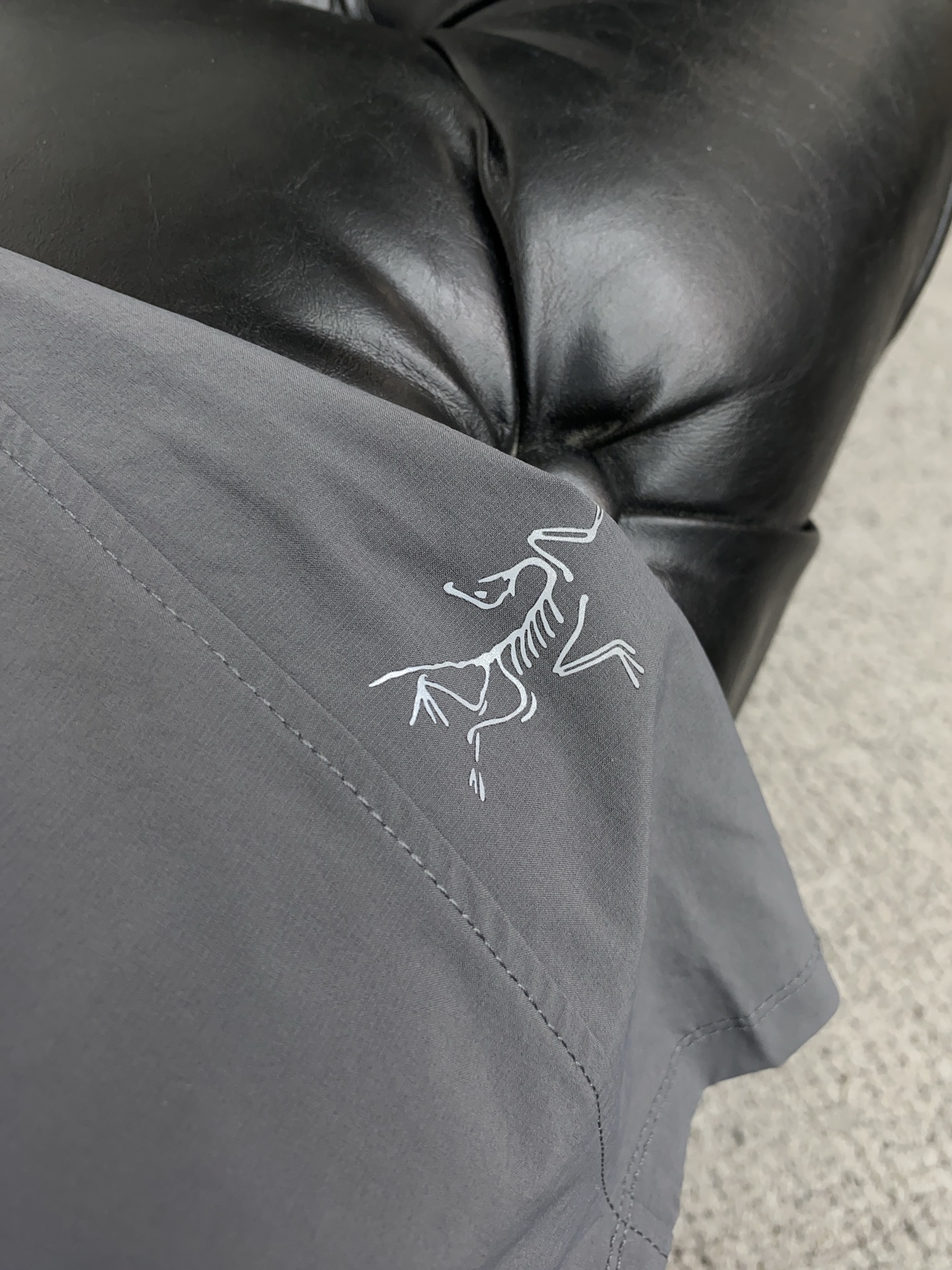 Title: “P554 Original Bird 2025 Summer New Edition Leisure Shorts” Summary: High-end, custom-made leisure shorts in imported dry-wire fabrics for a comfortable and stylish summer look. - 图片 7