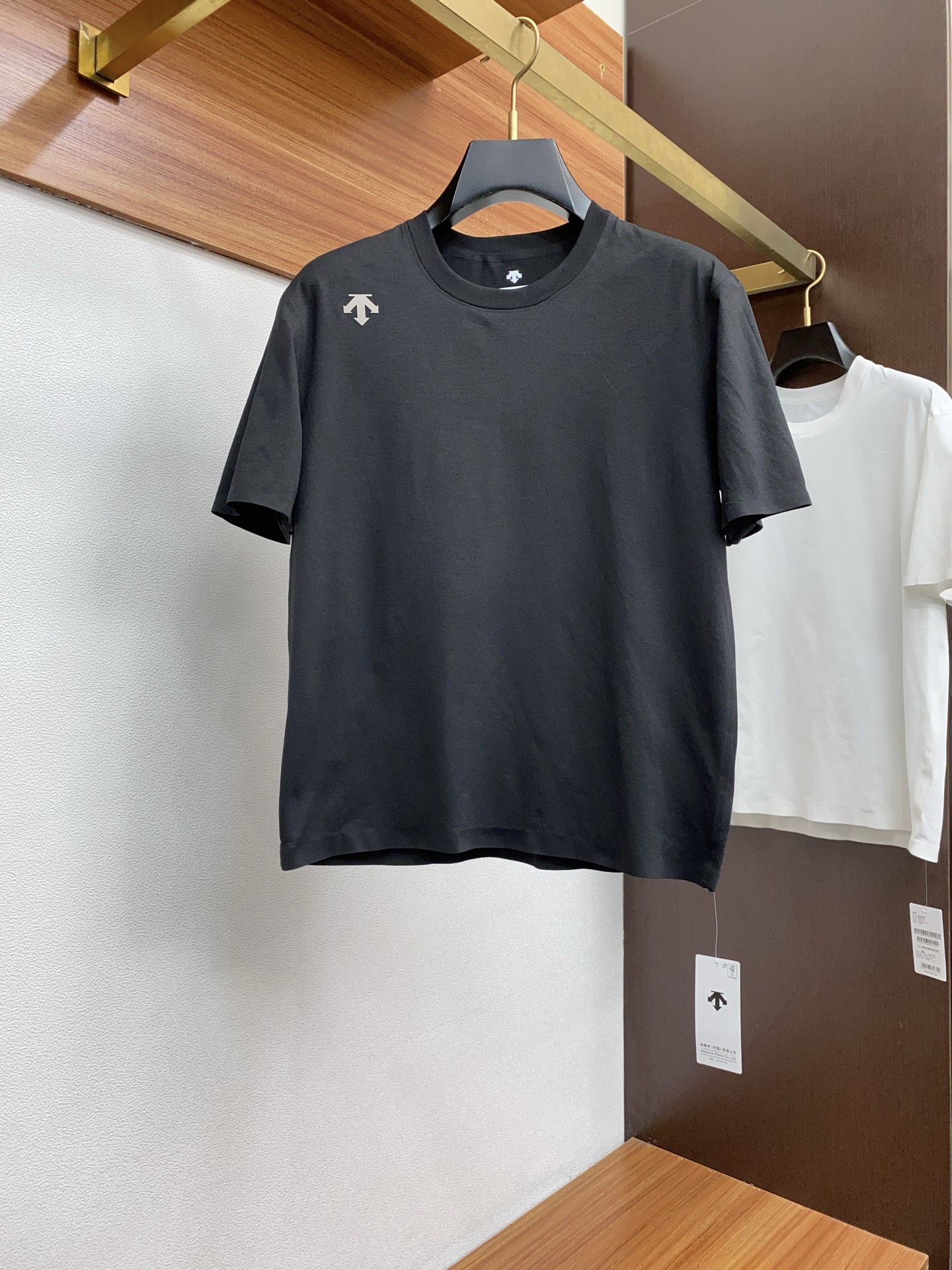 NO:131877,DiSante New Men's Quick-dry Short-sleeved T-shirt Sports three-dimensional tailoring Moisture-wicking Breathable Lightweight Quick-drying Edge-locking structure, comfortable to wear Everyday versatile Size S-2xL, T-shirt,tees, t-shirt,alexander wang19860909迪桑特 新款 男士速干短袖T恤 运动立体剪裁 吸湿排汗 透气轻量速干 锁边结构,穿着贴身舒适 日常百搭 尺码S-2xL,,T-shirt,tees，t-shirt,alexander wang,Men's clothing