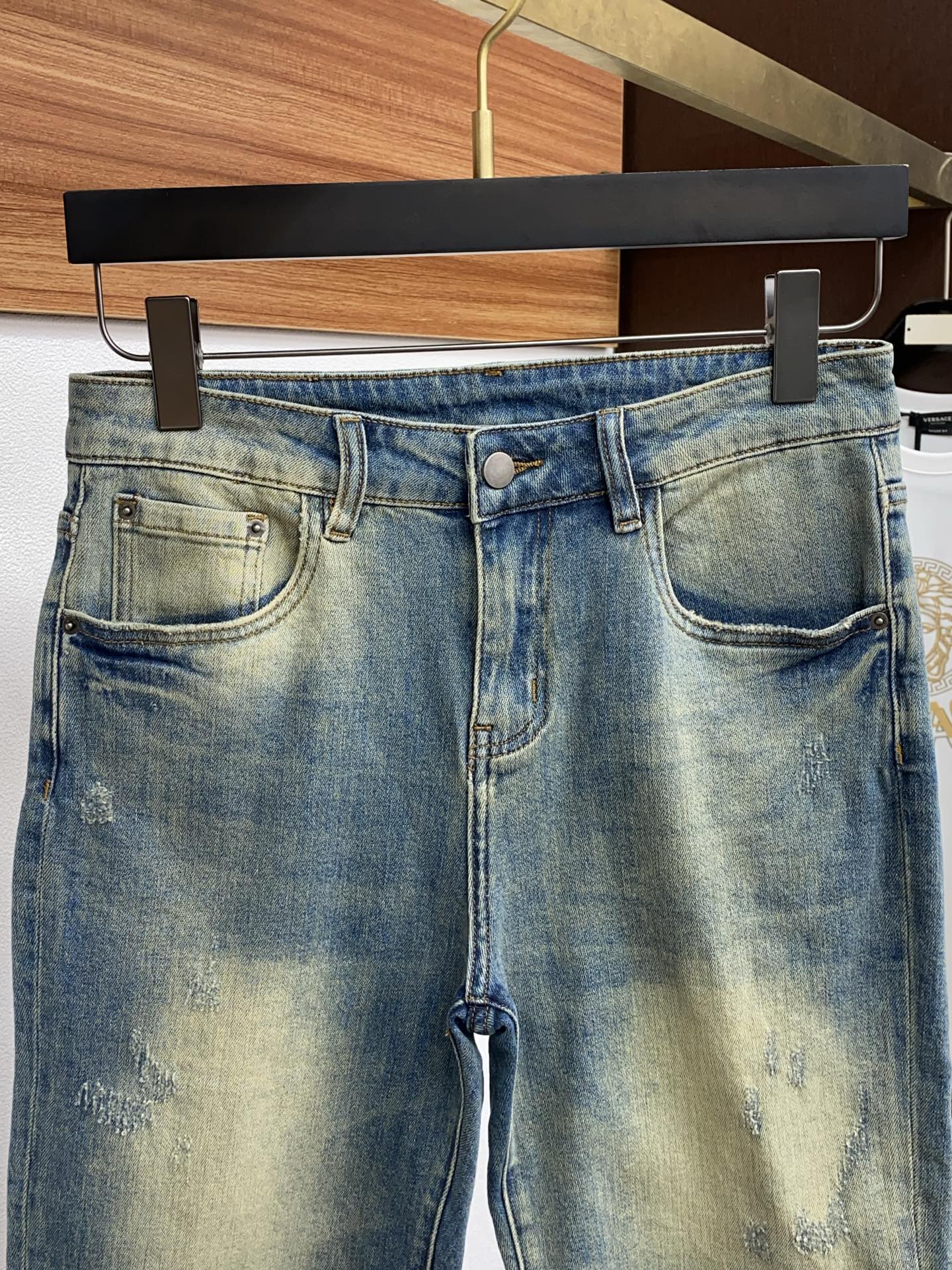  DG 2025SS早春 新品 原单男士水洗牛仔短裤纯血统品 G柜7000+ 
每季必出的类型，无需质疑