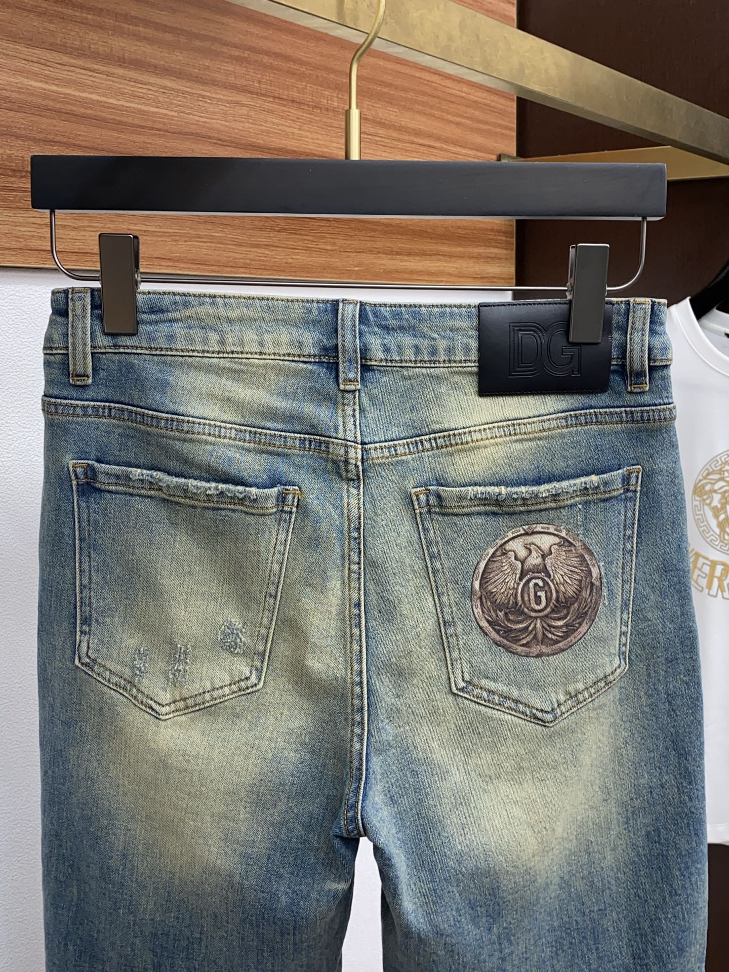  DG 2025SS早春 新品 原单男士水洗牛仔短裤纯血统品 G柜7000+ 
每季必出的类型，无需质疑