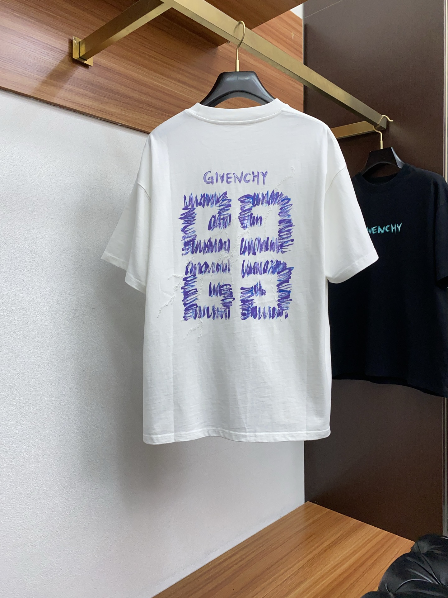  纪梵希  xs-L 阔版 2025春夏AW新品，时尚休闲圆领短袖T恤，专柜同步有售，原单狠货，进口原版