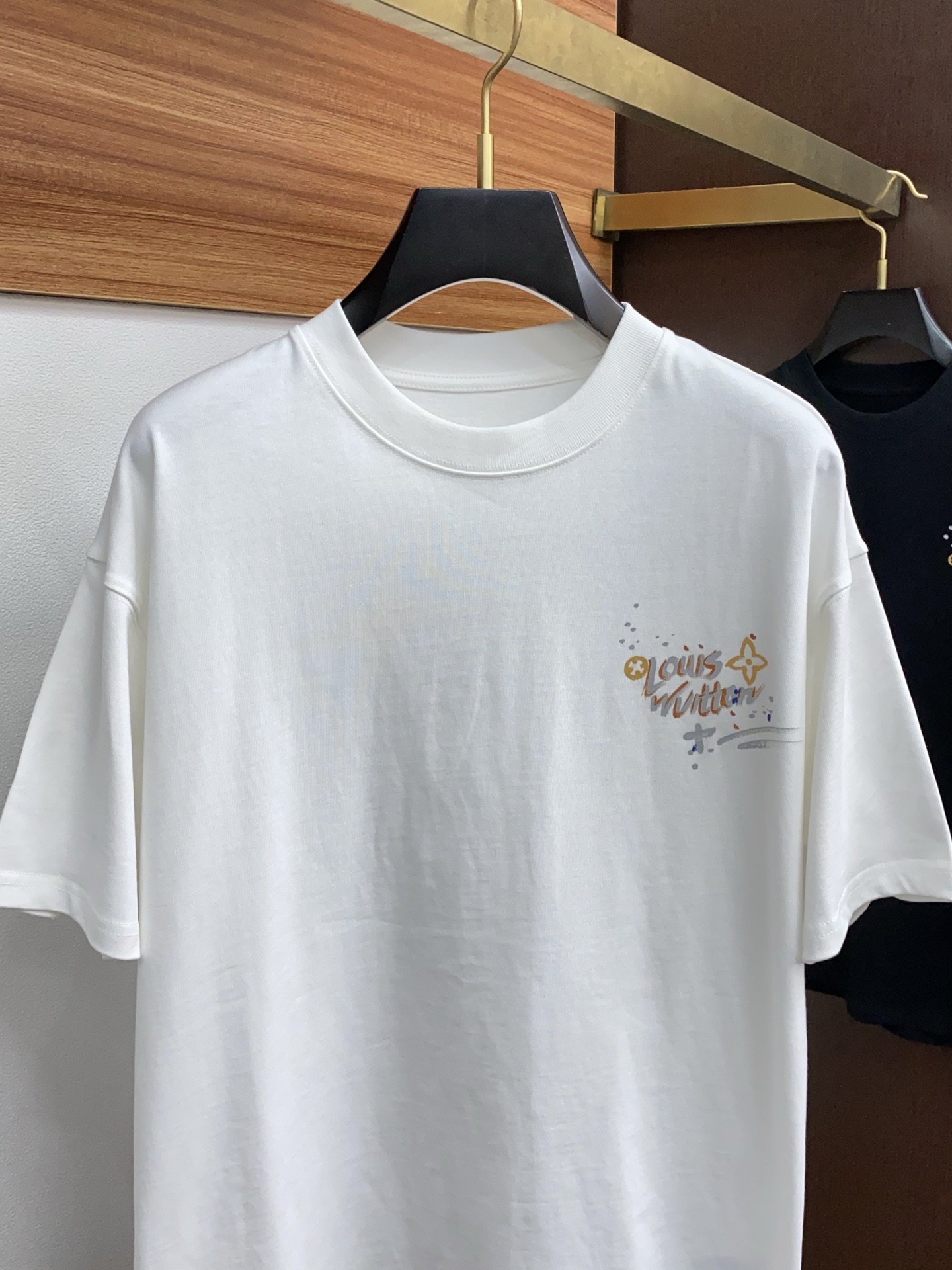  巴黎世家 xs-L 阔版 2025春夏AW新品，时尚休闲圆领短袖T恤，专柜同步有售，原单狠货，进口原版