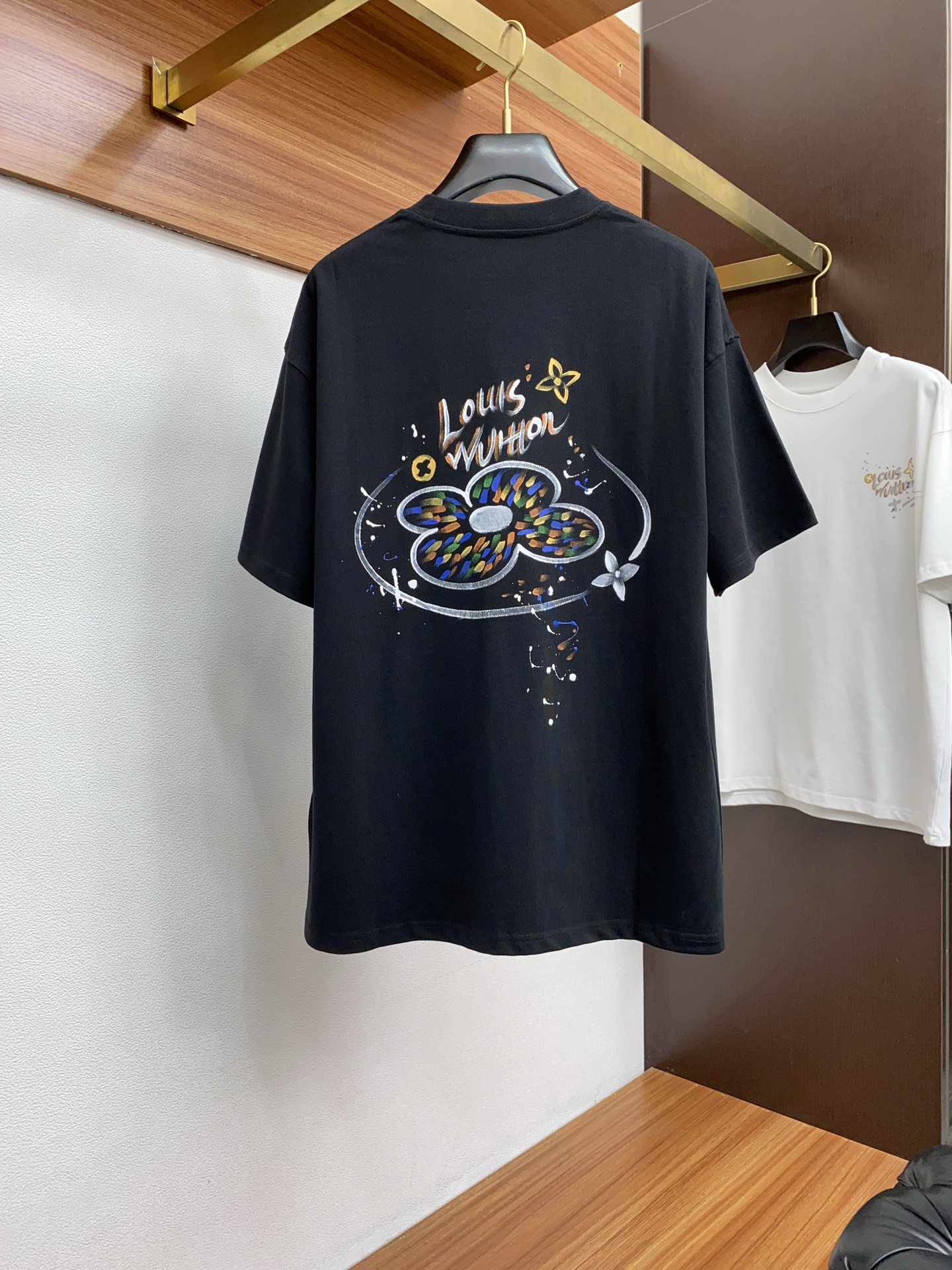  巴黎世家 xs-L 阔版 2025春夏AW新品，时尚休闲圆领短袖T恤，专柜同步有售，原单狠货，进口原版