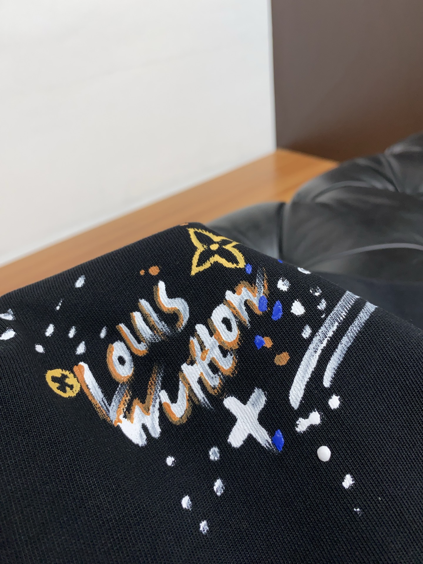  巴黎世家 xs-L 阔版 2025春夏AW新品，时尚休闲圆领短袖T恤，专柜同步有售，原单狠货，进口原版