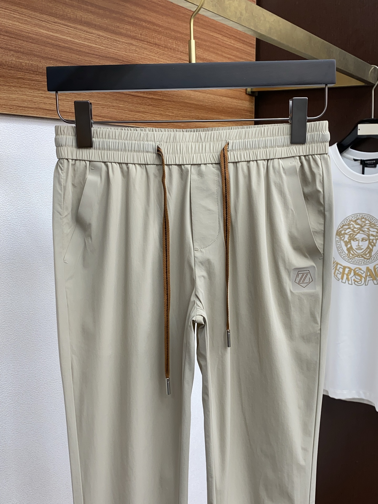 P554 Jenia 2025 Summer Leisure Pants: Custom-Made Fast-Dry Fabric, Stylish and Comfortable. - 图片 3