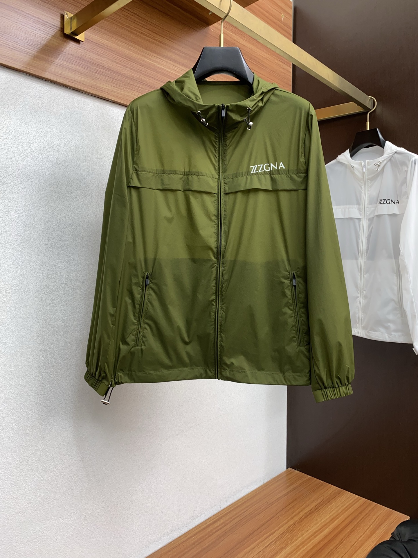 Genia 2025: Classic Tromo Design Sunscreen Jacket, Black Size 48-56 - 图片 1