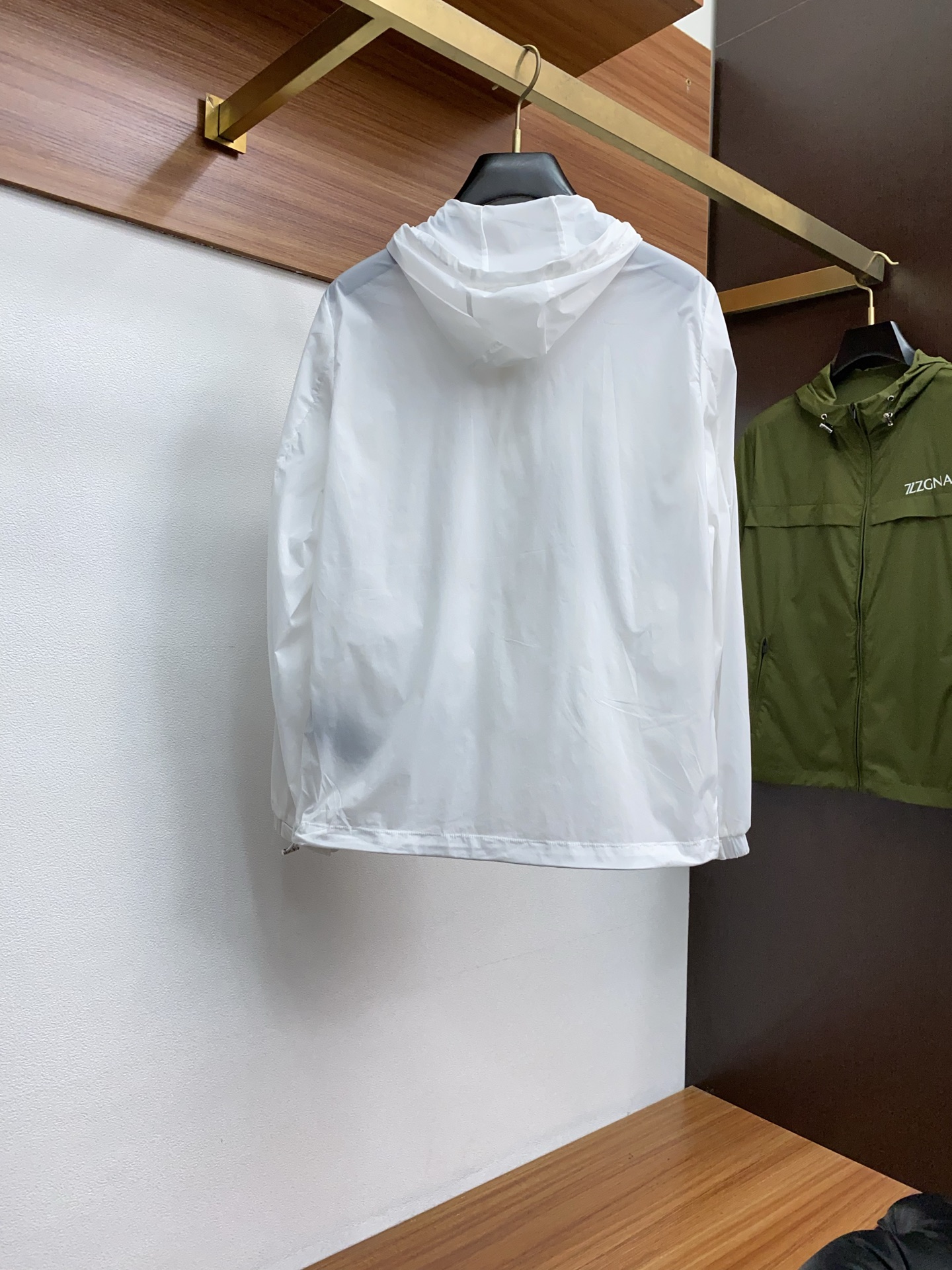 “Genia 2025 Sunscreen Jacket: Classic Tromo Design, Black Size 48-56” - 图片 9