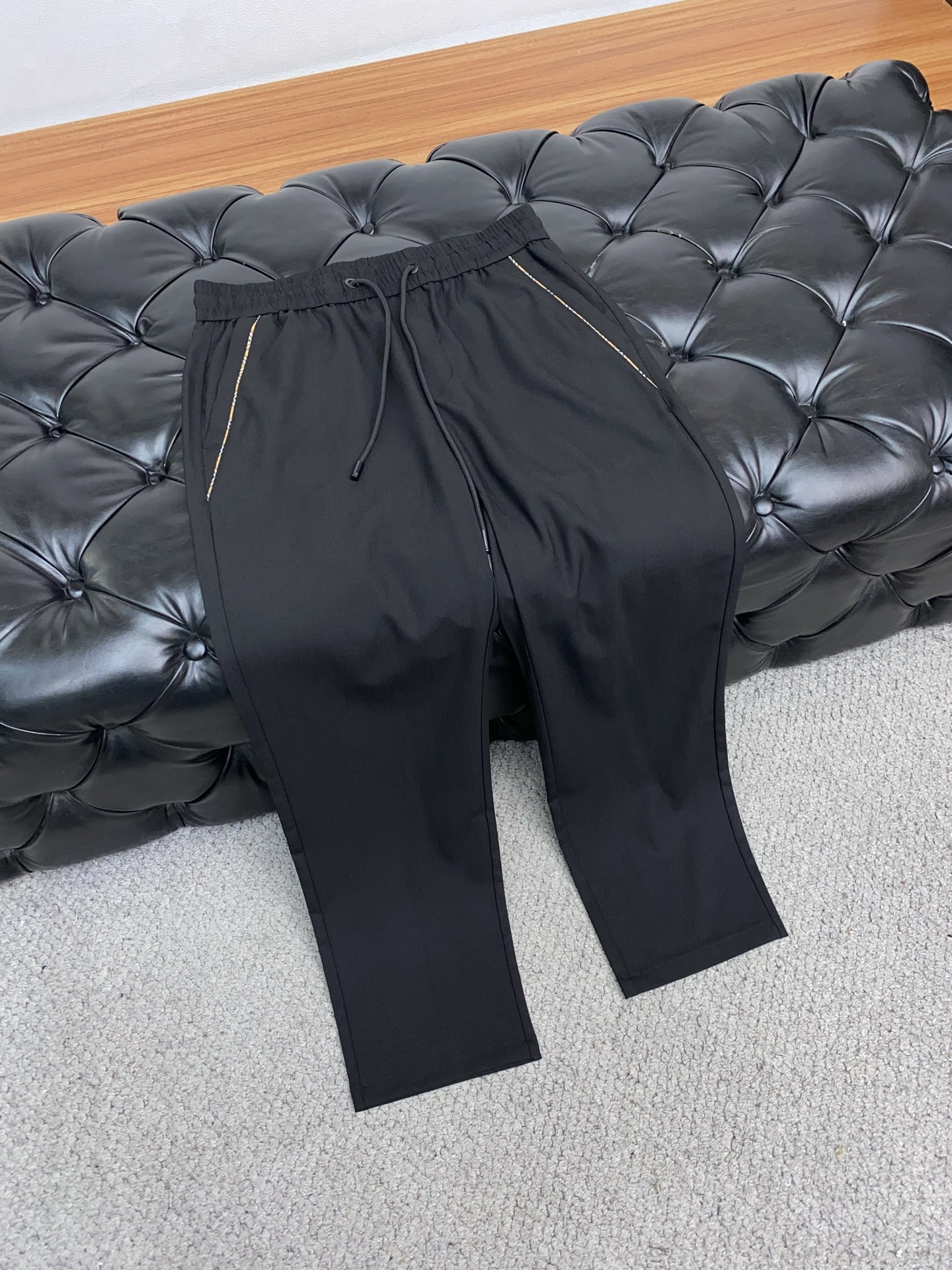 “Barbara 2025 Summer Customized Tampons: Stylish, Comfortable, High-End Leisure Wear” - 图片 6