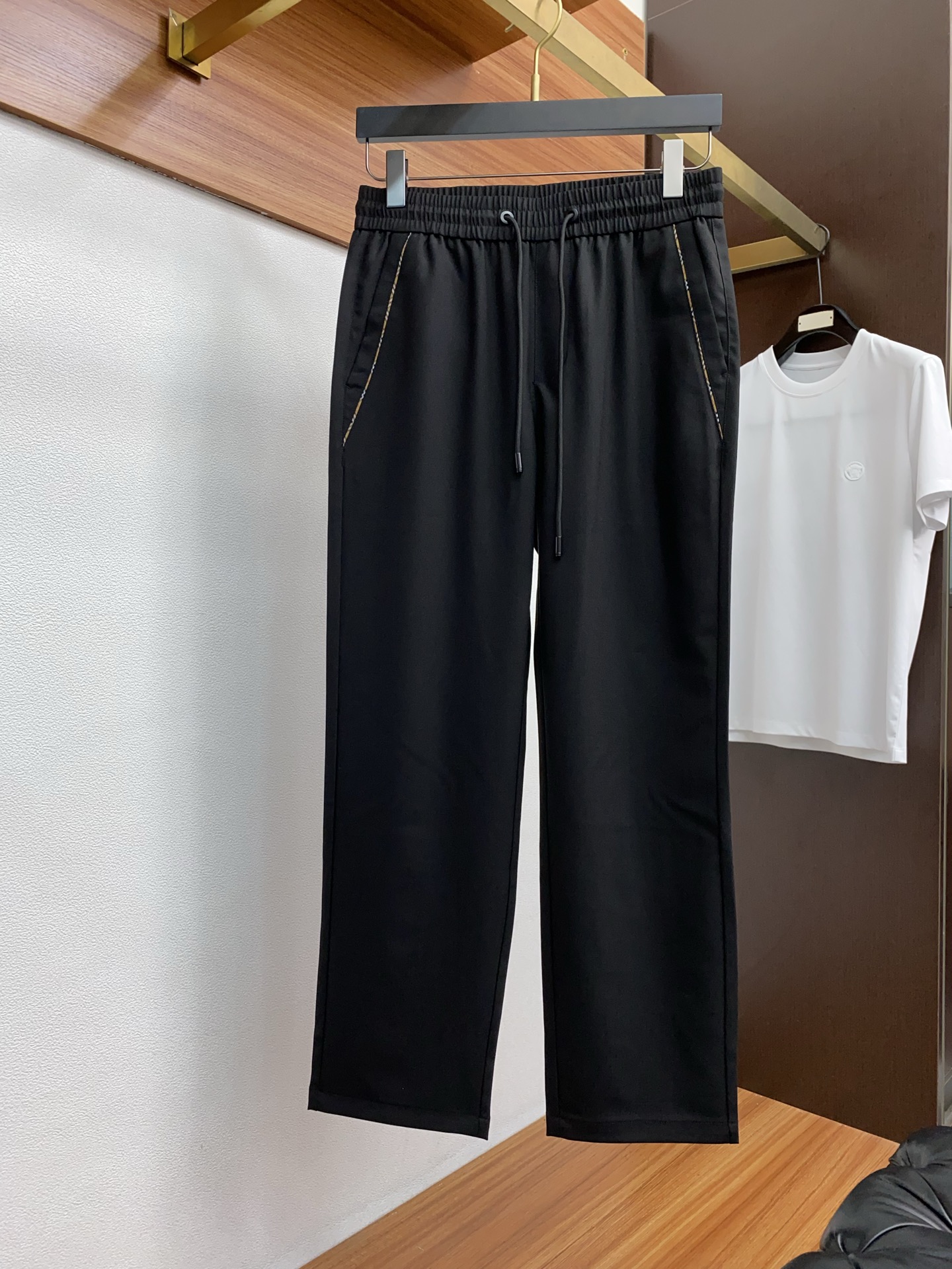 “Barbara 2025 Summer Customized Tampons: Stylish, Comfortable, High-End Leisure Wear” - 图片 2