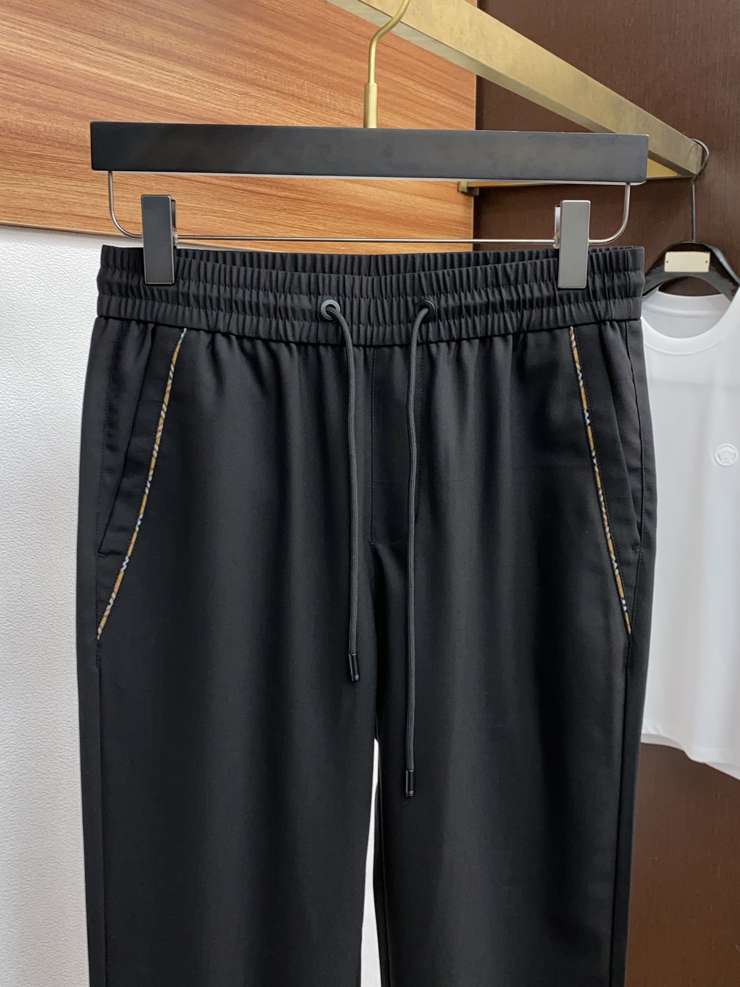 “Barbara 2025 Summer Customized Tampons: Stylish, Comfortable, High-End Leisure Wear” - 图片 3