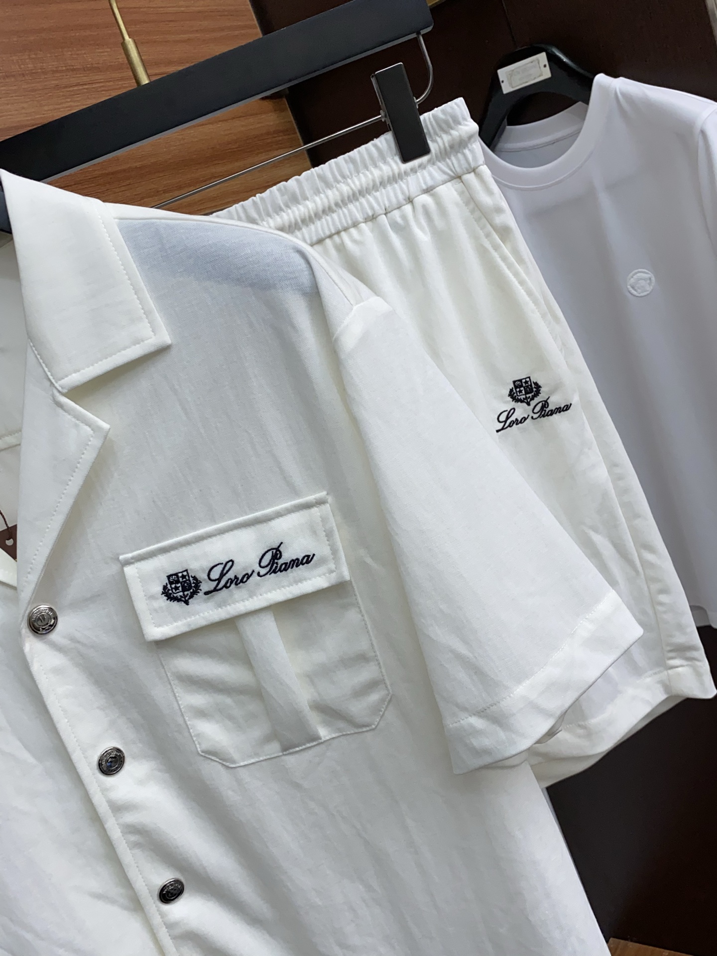 Elegant Women's Short Set by Loro Piana - Clean Cut, Urban Style 5 i1746245443784 2434 0 3