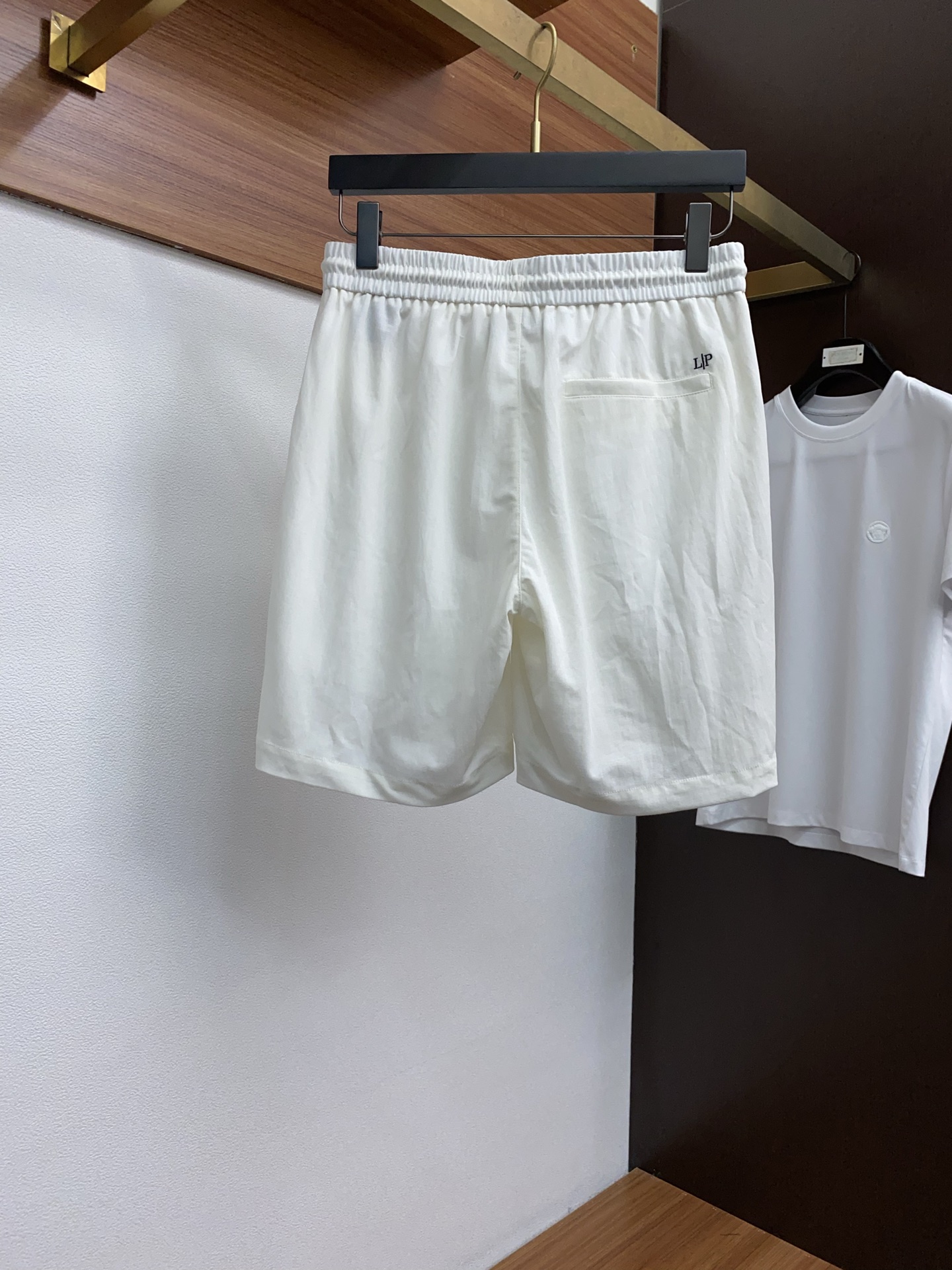 Elegant Women's Short Set by Loro Piana - Clean Cut, Urban Style 9 i1746245562314 2389 0 8