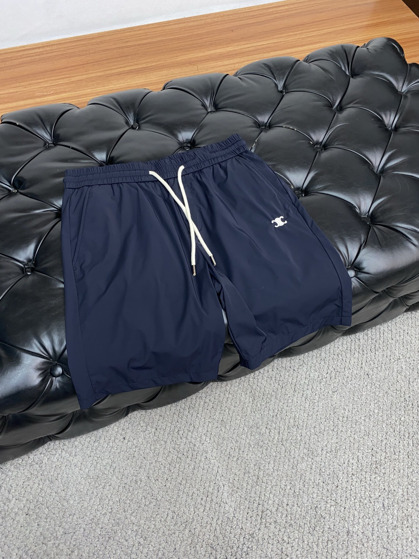 “2025 Summer New Edition Leisure Shorts: Fast-Dry Fabric, Tailor-Made Embroidery, High-End Comfort” - 图片 6