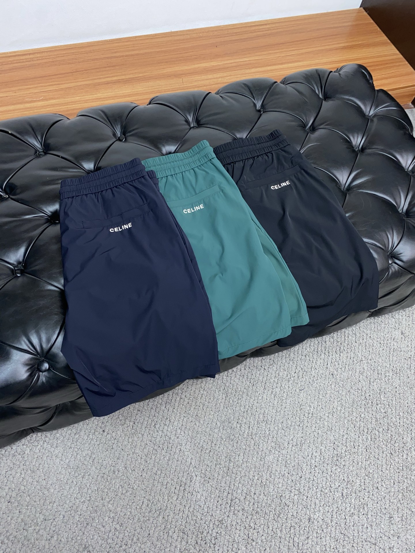 “2025 Summer New Edition Leisure Shorts: Fast-Dry Fabric, Tailor-Made Embroidery, High-End Comfort” - 图片 7