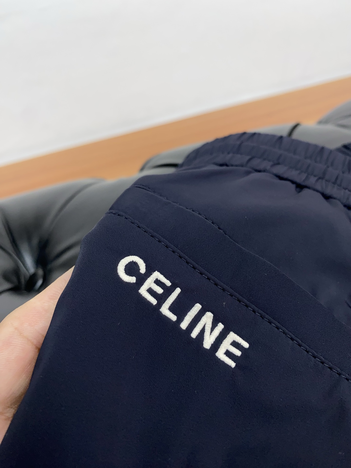 “2025 Summer New Edition Leisure Shorts: Fast-Dry Fabric, Tailor-Made Embroidery, High-End Comfort” - 图片 5