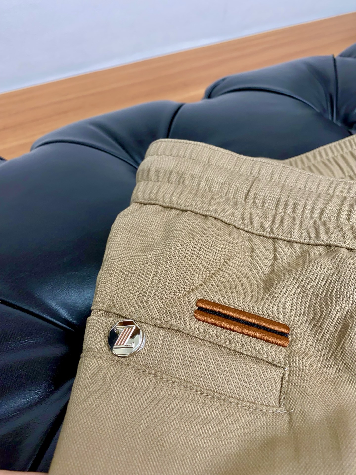 Elegant Leisure Pants in Ricin Fabric: New Sports Costume Master Single - 图片 5
