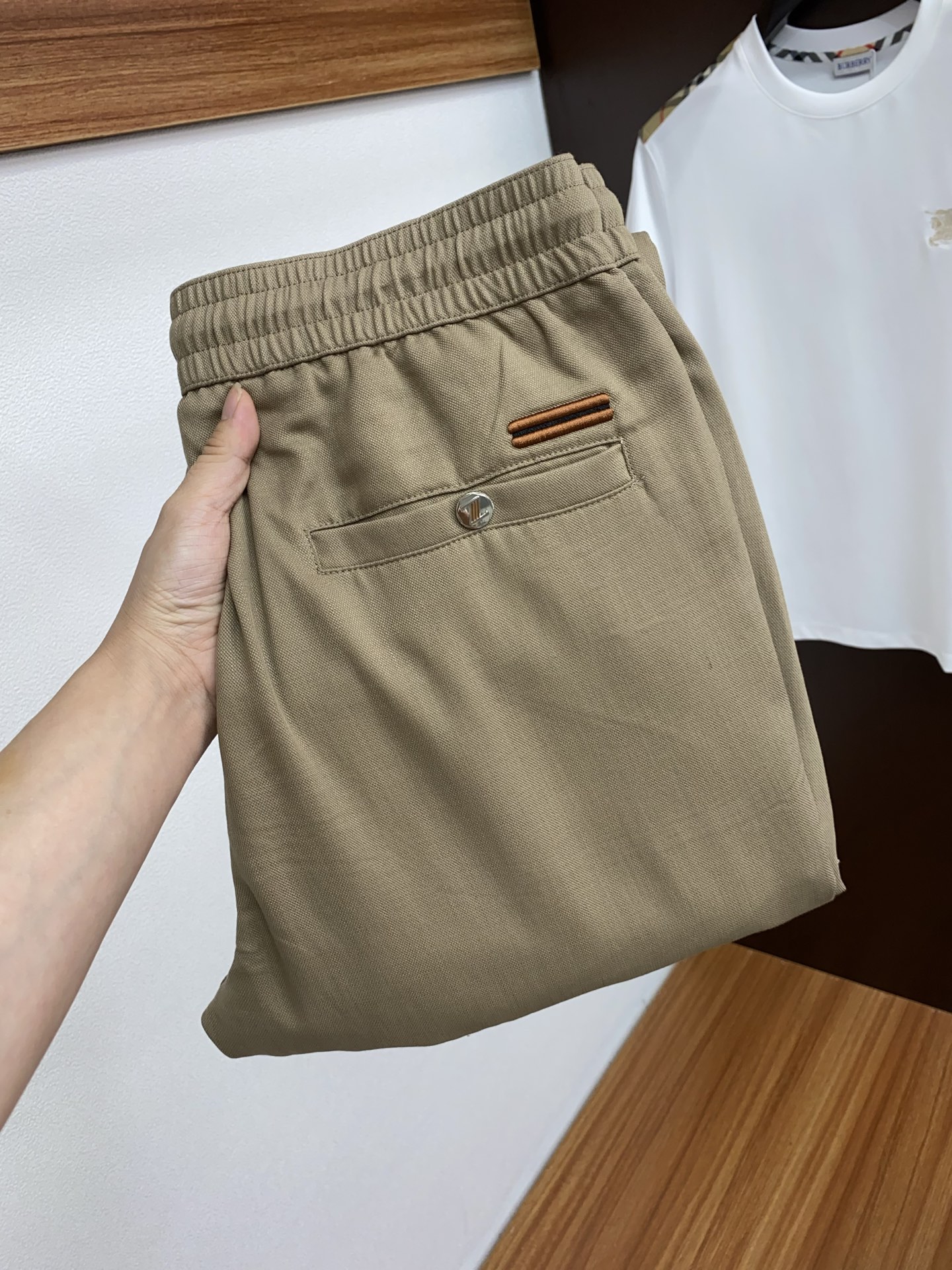 Elegant Leisure Pants in Ricin Fabric: New Sports Costume Master Single