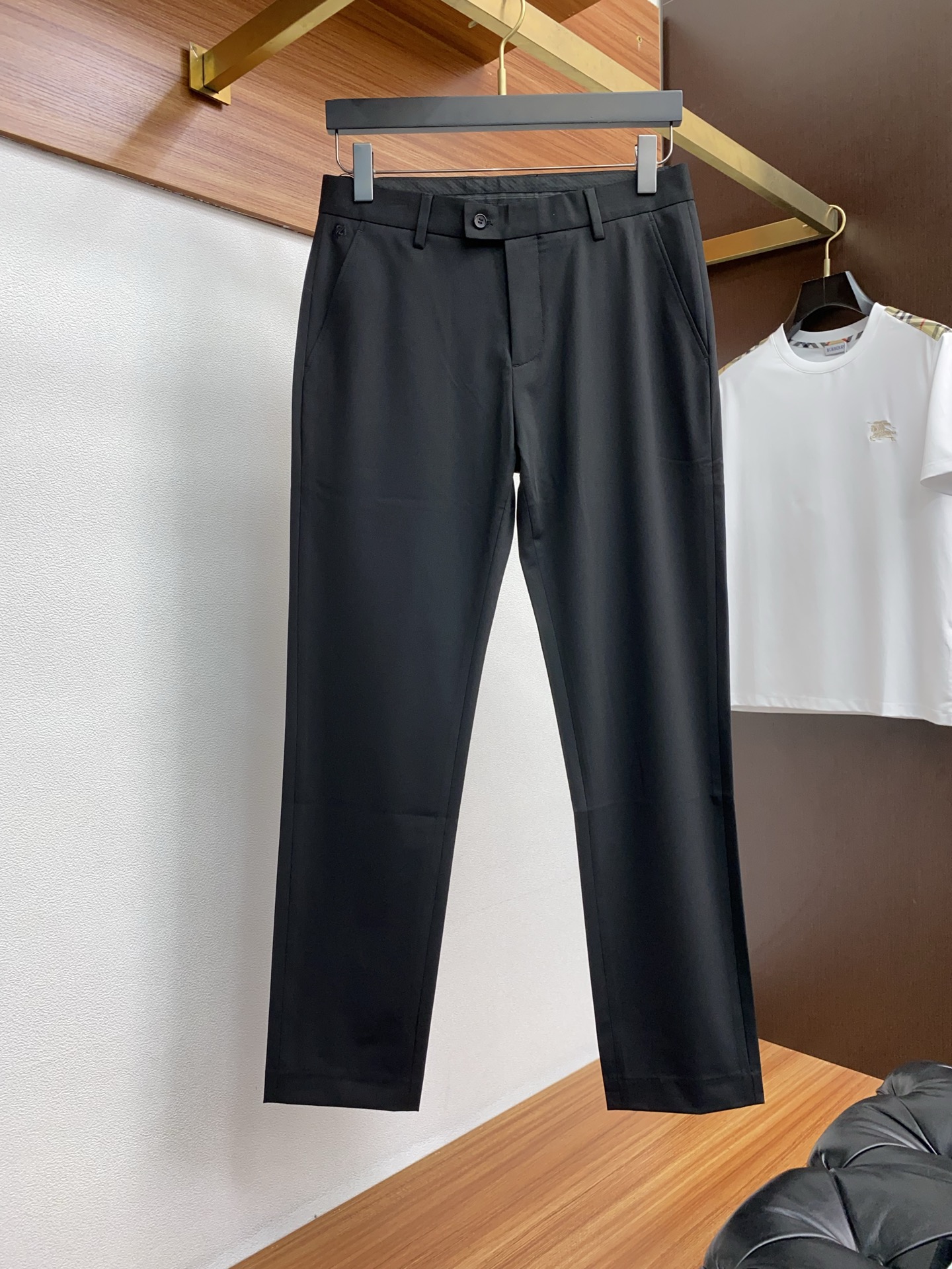 “GENIA 25 Recreational Panty: Urban Wind, High-End Product with Top Ingredients” - 图片 2