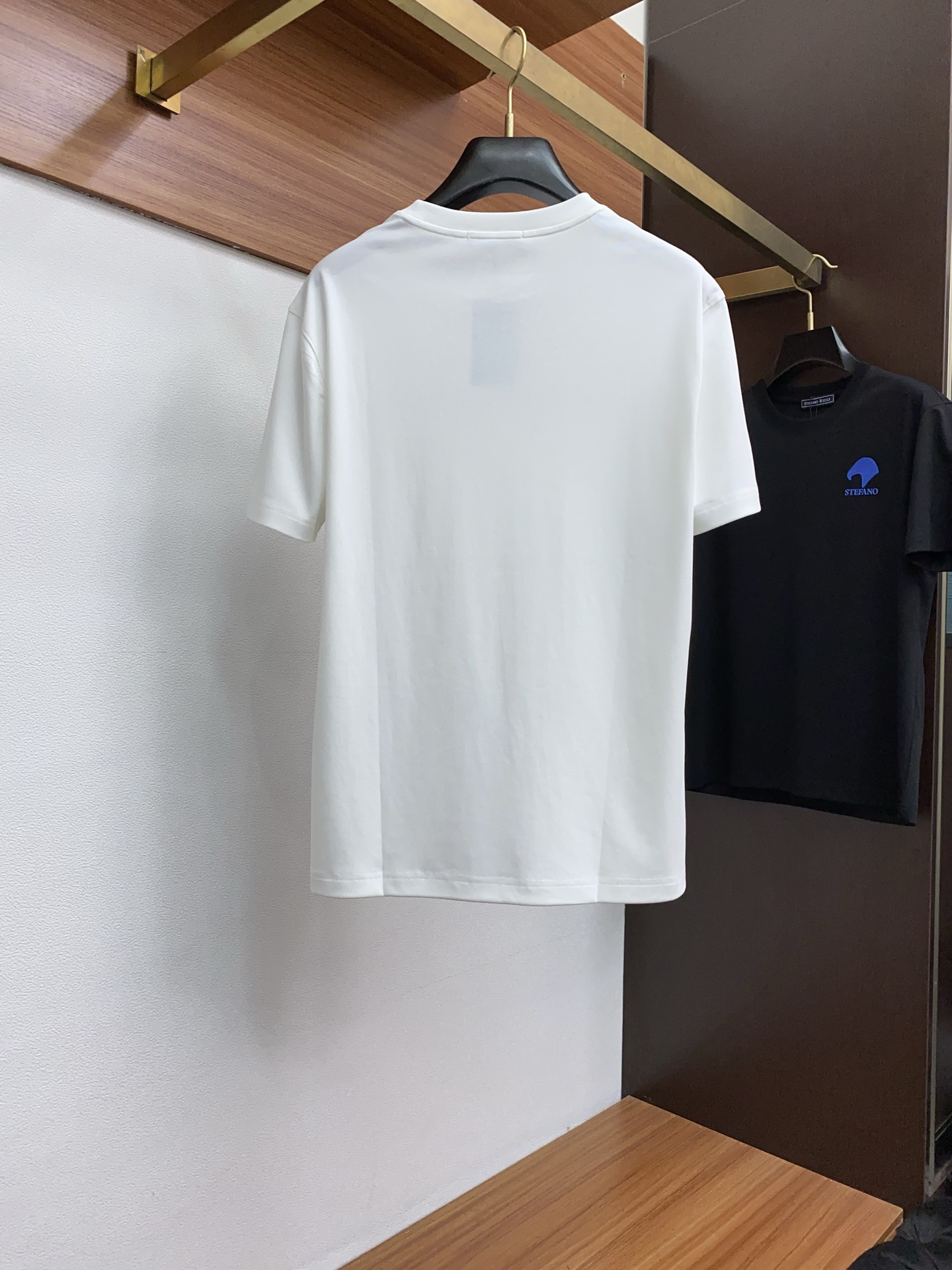 Luxurious Custom Knitted T-Shirts for Summer: High-Quality Fabric with Minimal Water Loss - 图片 9