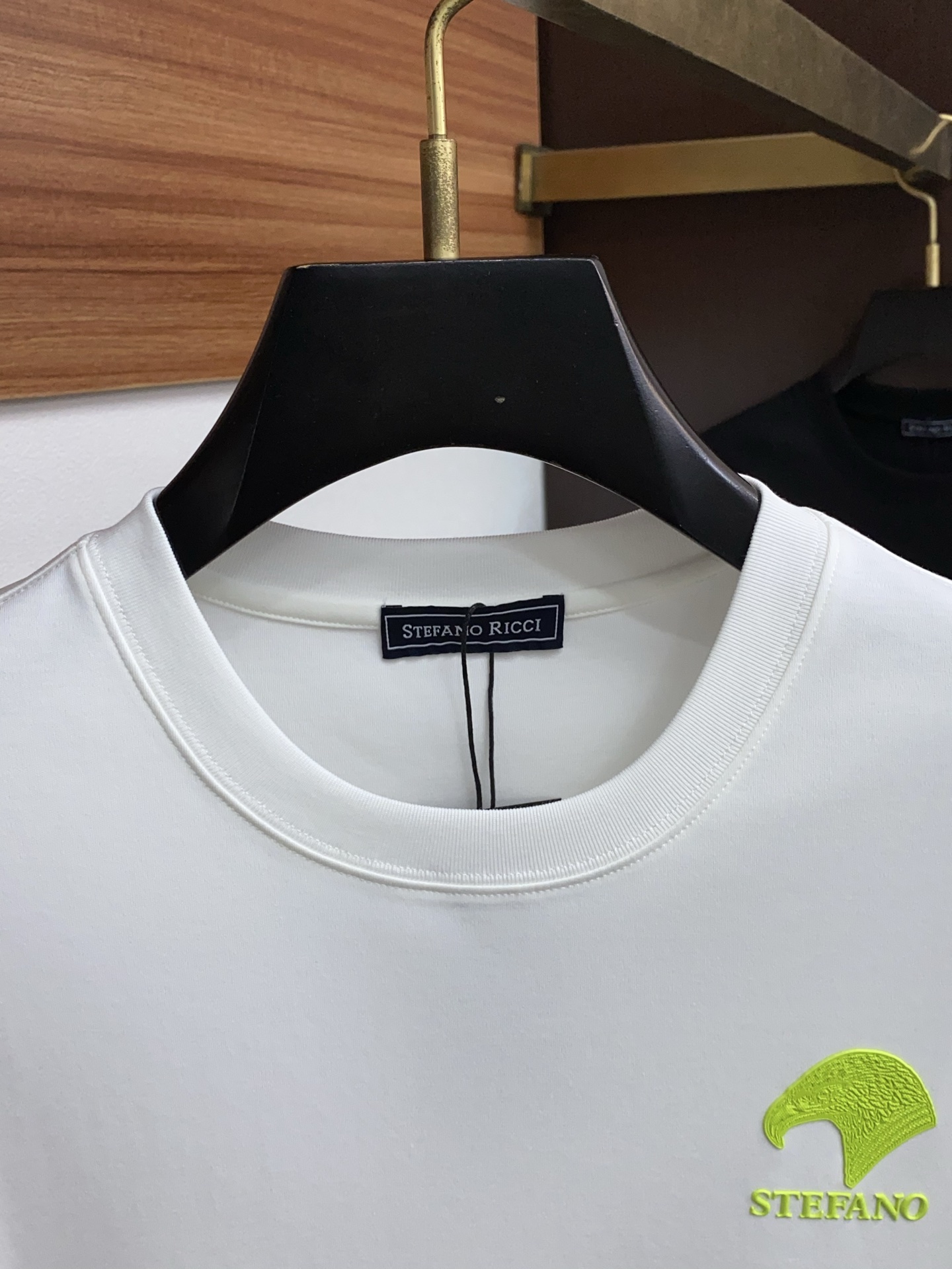 Luxurious Custom Knitted T-Shirts for Summer: High-Quality Fabric with Minimal Water Loss - 图片 3