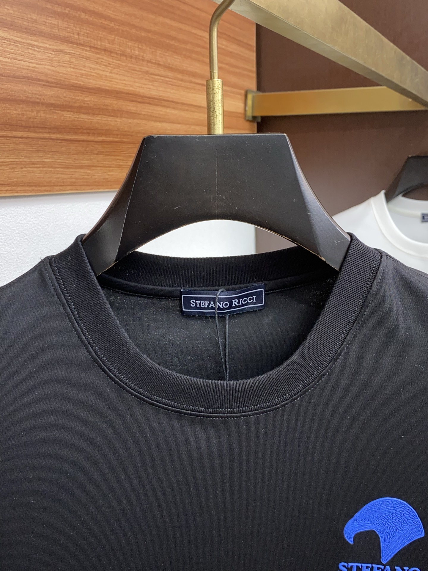 Luxurious Custom Knitted T-Shirts with High-Quality Fabric and Customization Options - 图片 3