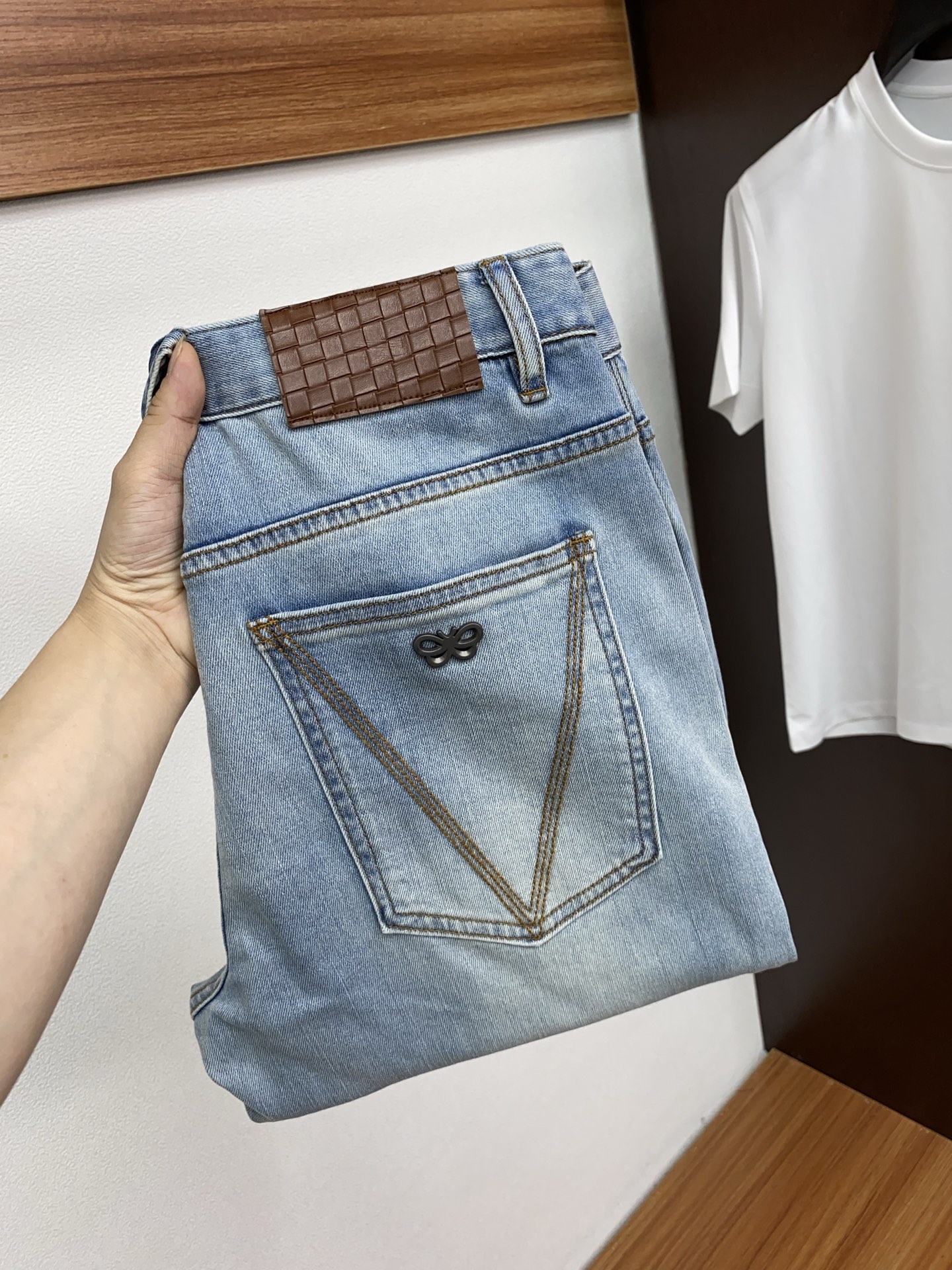 “2025 Spring Jeans: Original Custom Replicas, Imported Quality, Well-Lined Tops, Optimal Menu” - 图片 1