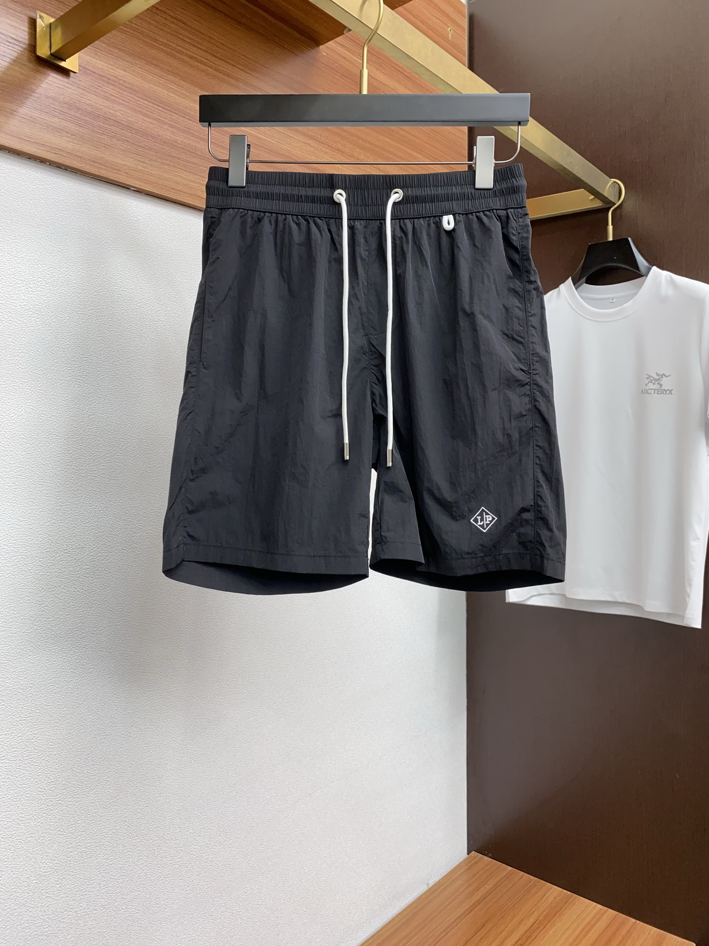 “New Edition RSD Shorts: High-End Summer Comfort in Pure Cotton Fabric”