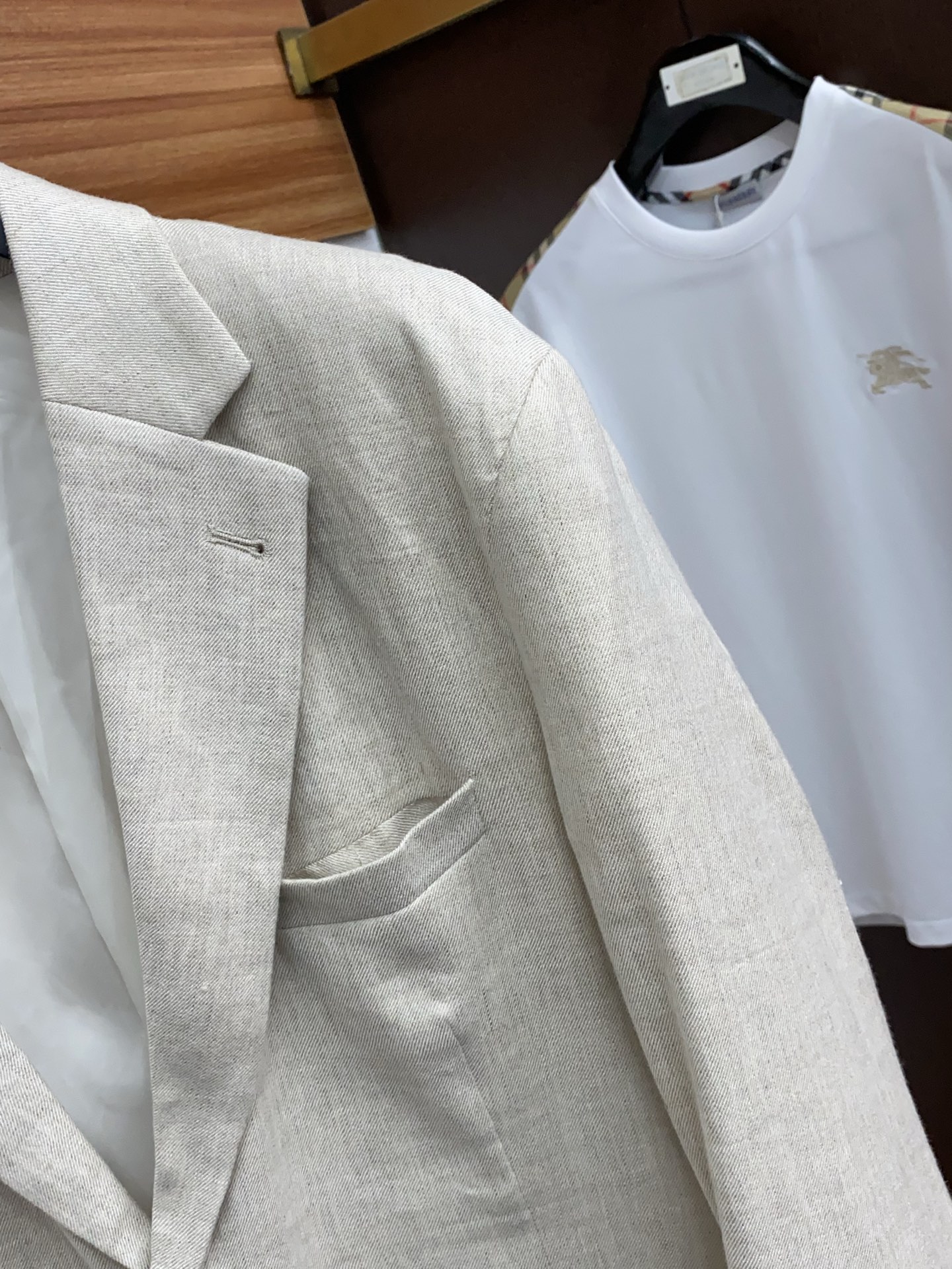 BC 2025 Men’s Linen Suit: High-End Business Charm with Classic Tailoring - 图片 4