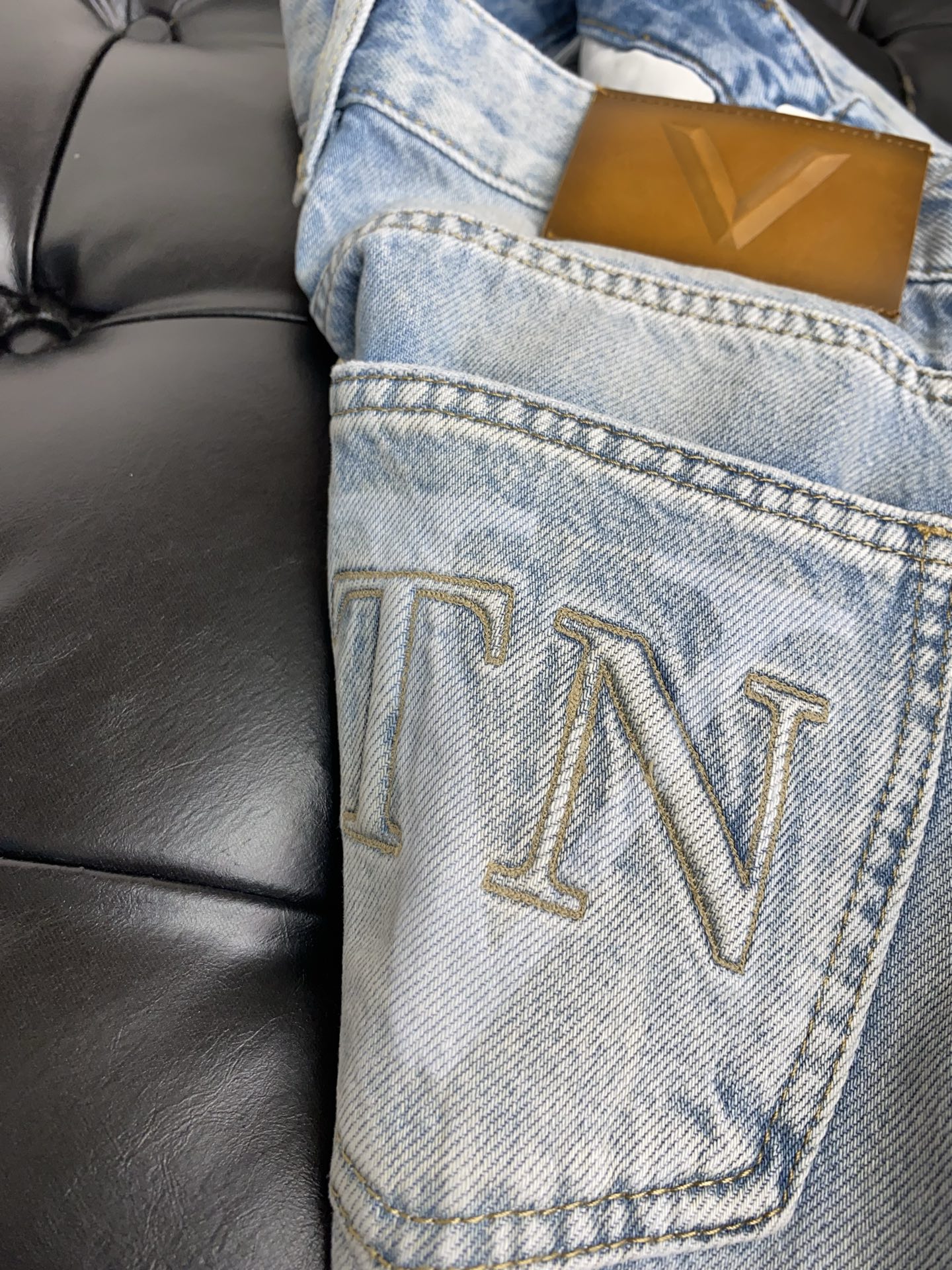 P678 VT 2025SS Men’s Jeans: Original Pure Blood Style, Unmatched Sales, SLP Tone, Crafty Details - 图片 5