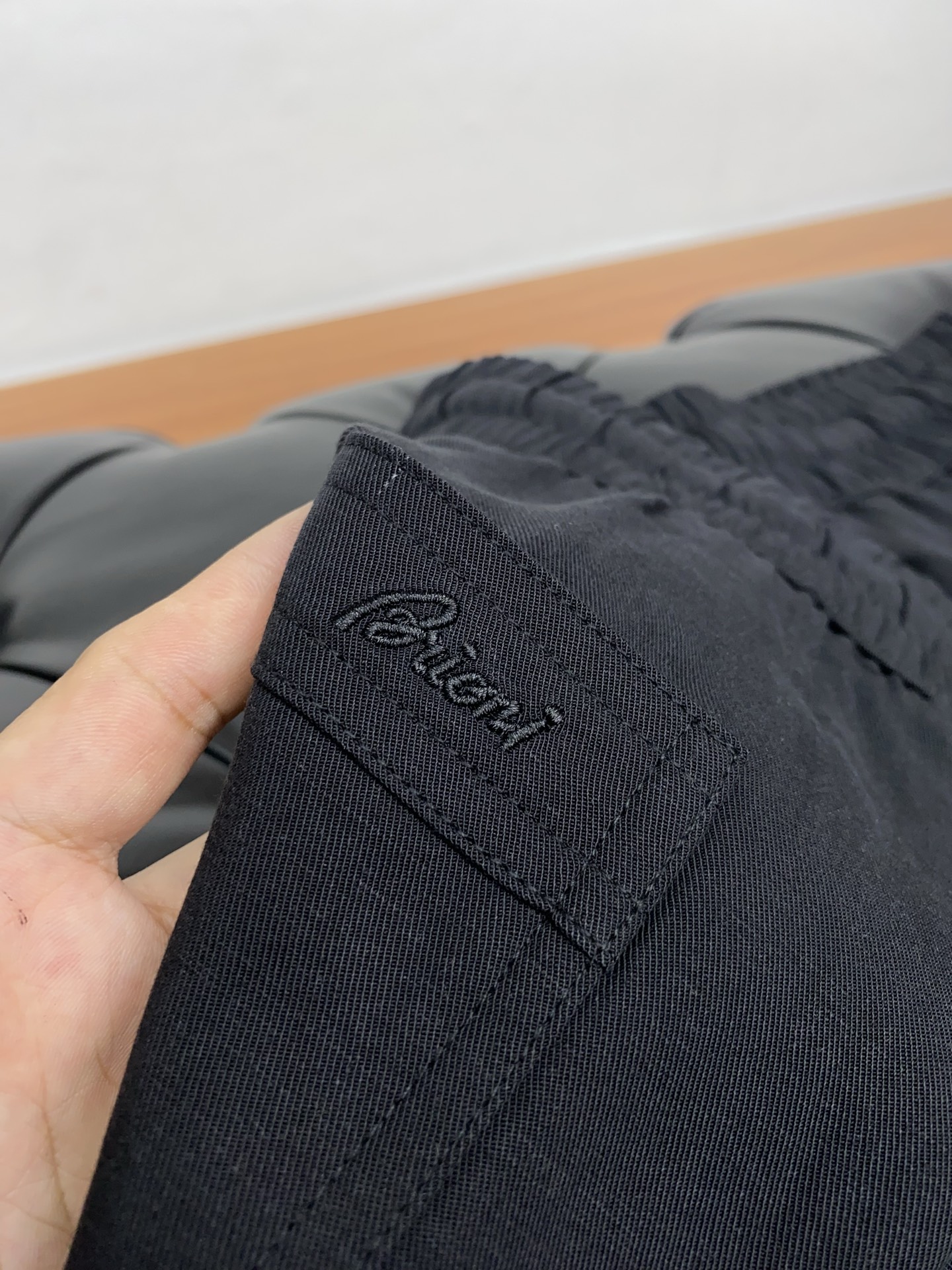 Brioni Spring 2025: New Customized Edition of MIT Leisure Pants - 图片 5