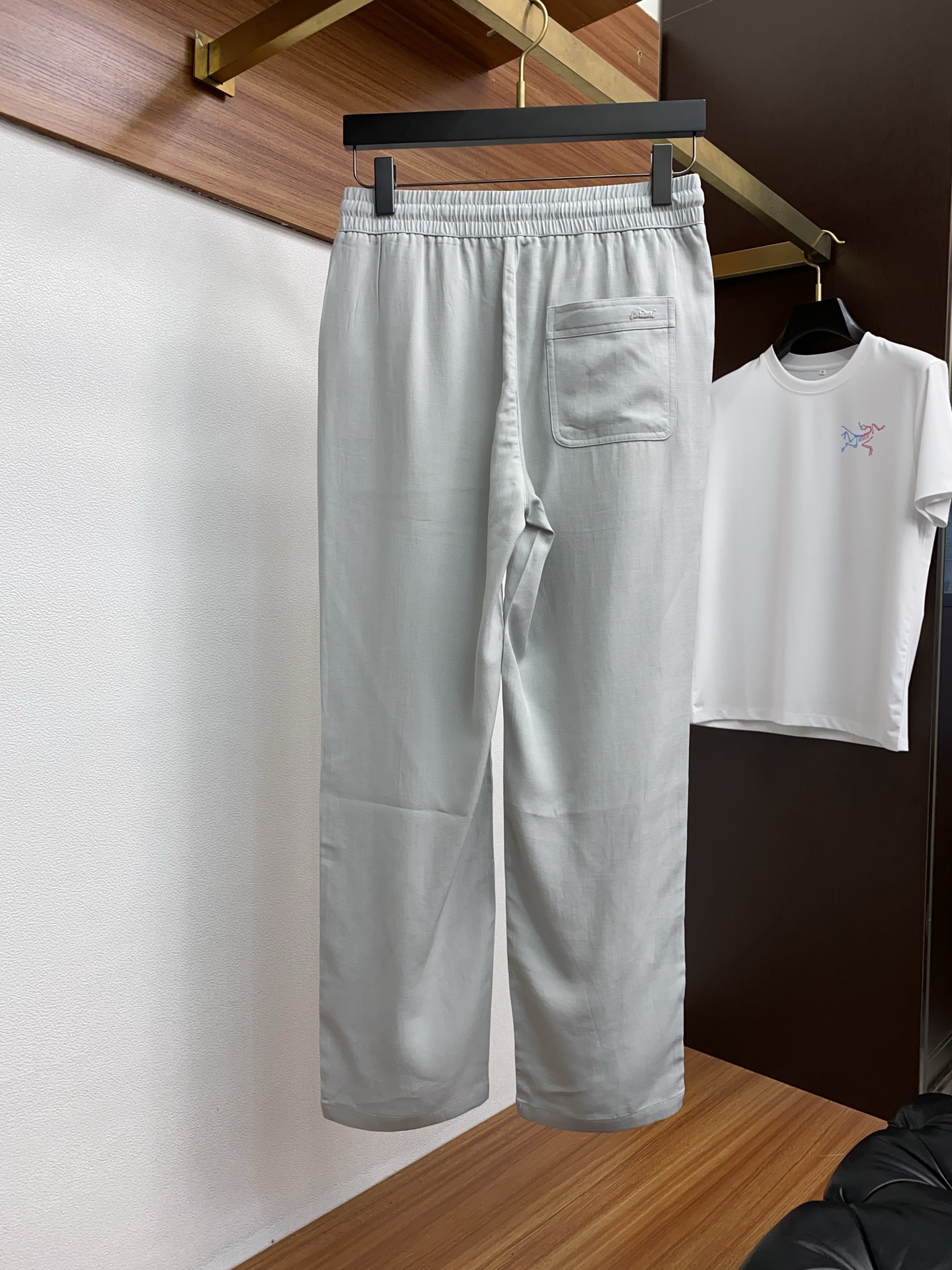 Brioni Spring 2025 Customized Leisure Pants: High-End Comfort and Style - 图片 8