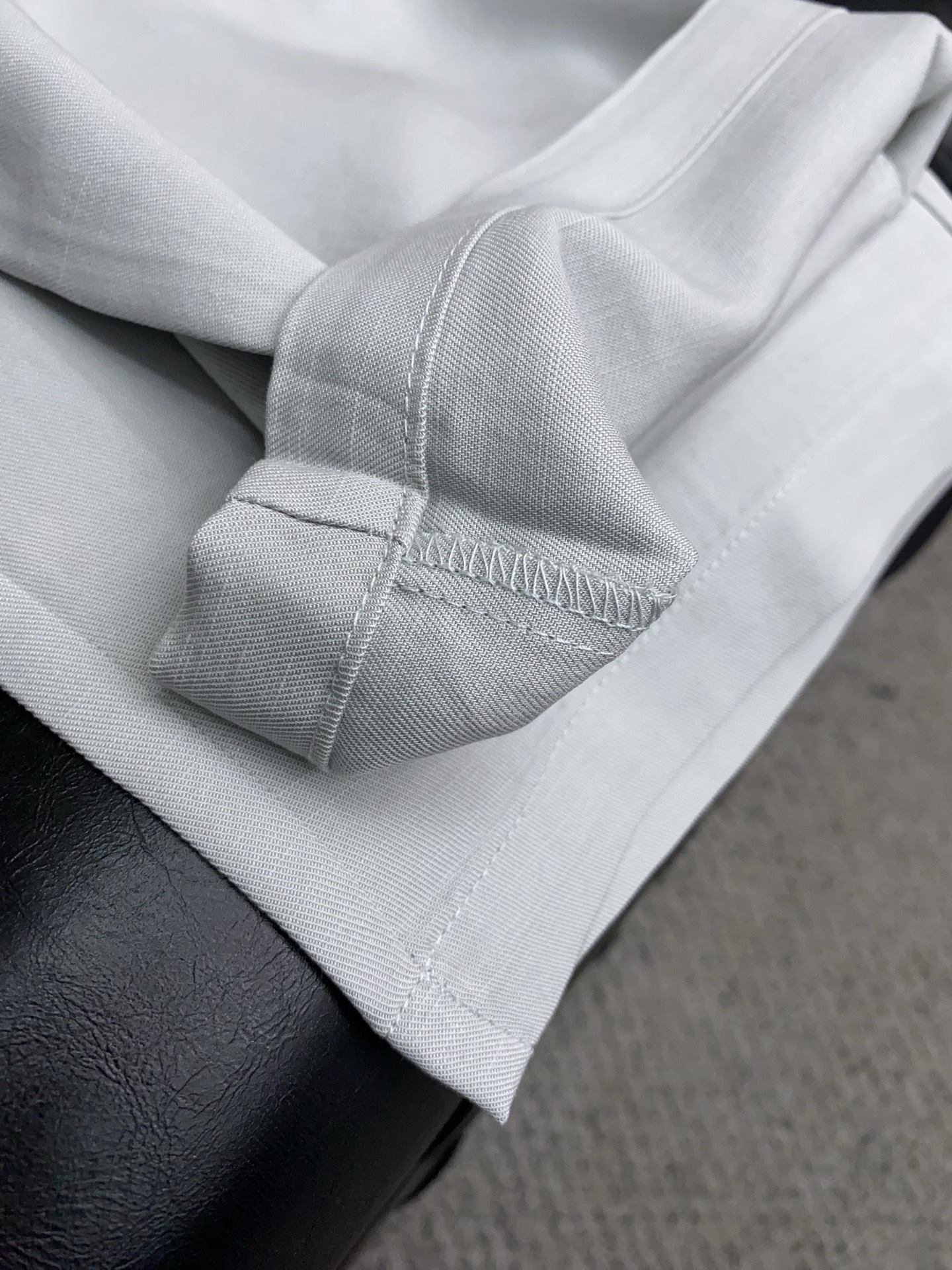 Brioni Spring 2025 Customized Leisure Pants: High-End Comfort and Style - 图片 7
