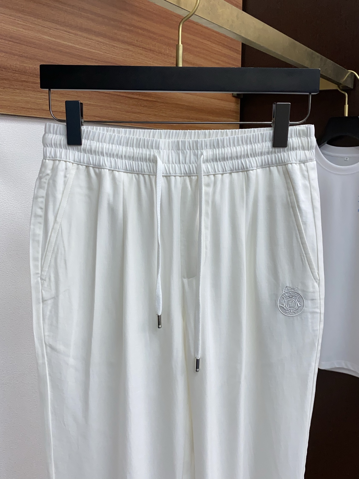 Brioni Spring 2025 Summer Customized Pants: Stylish, Comfortable, High-End Leisure Fashion - 图片 3