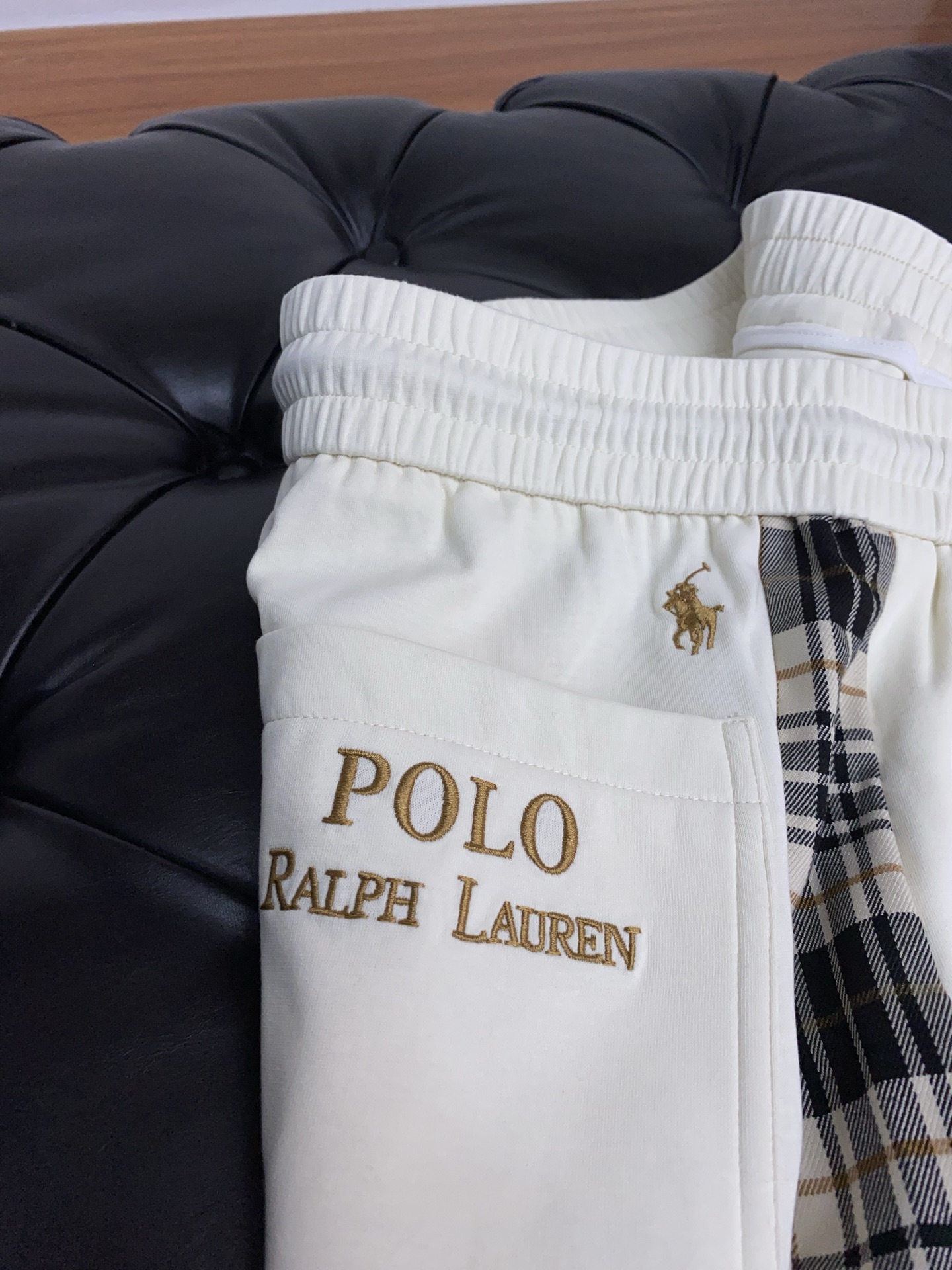 Lavron Spring 2025 Summer Leisure Shorts: Customized Twilight Fabric, Tailor-Made Embroidery. - 图片 5