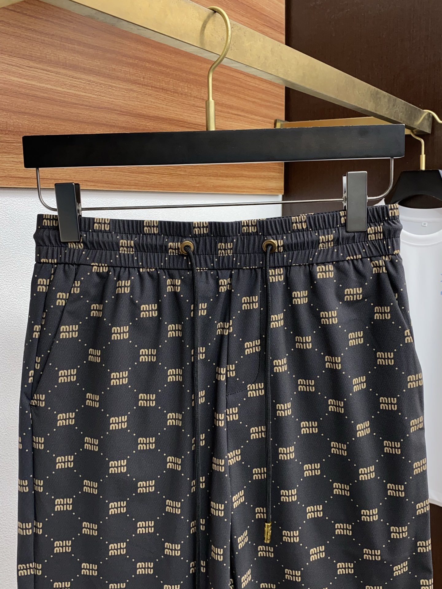 “2025 Summer RV Dry Shorts: High-End Custom Cotton Fabric for Ultimate Comfort” - 图片 2