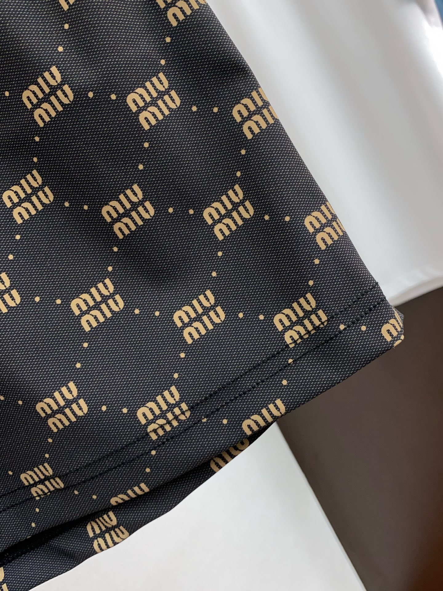 “2025 Summer RV Dry Shorts: High-End Custom Cotton Fabric for Ultimate Comfort” - 图片 4