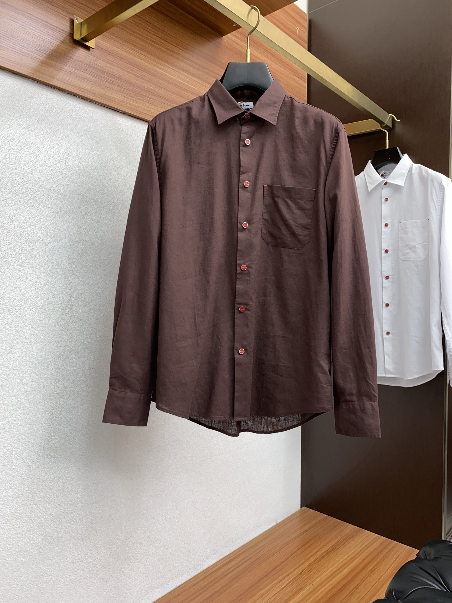 Versatile Submersible Hot-Sale Shirts with Unique Style and Skin-Skinned Detail