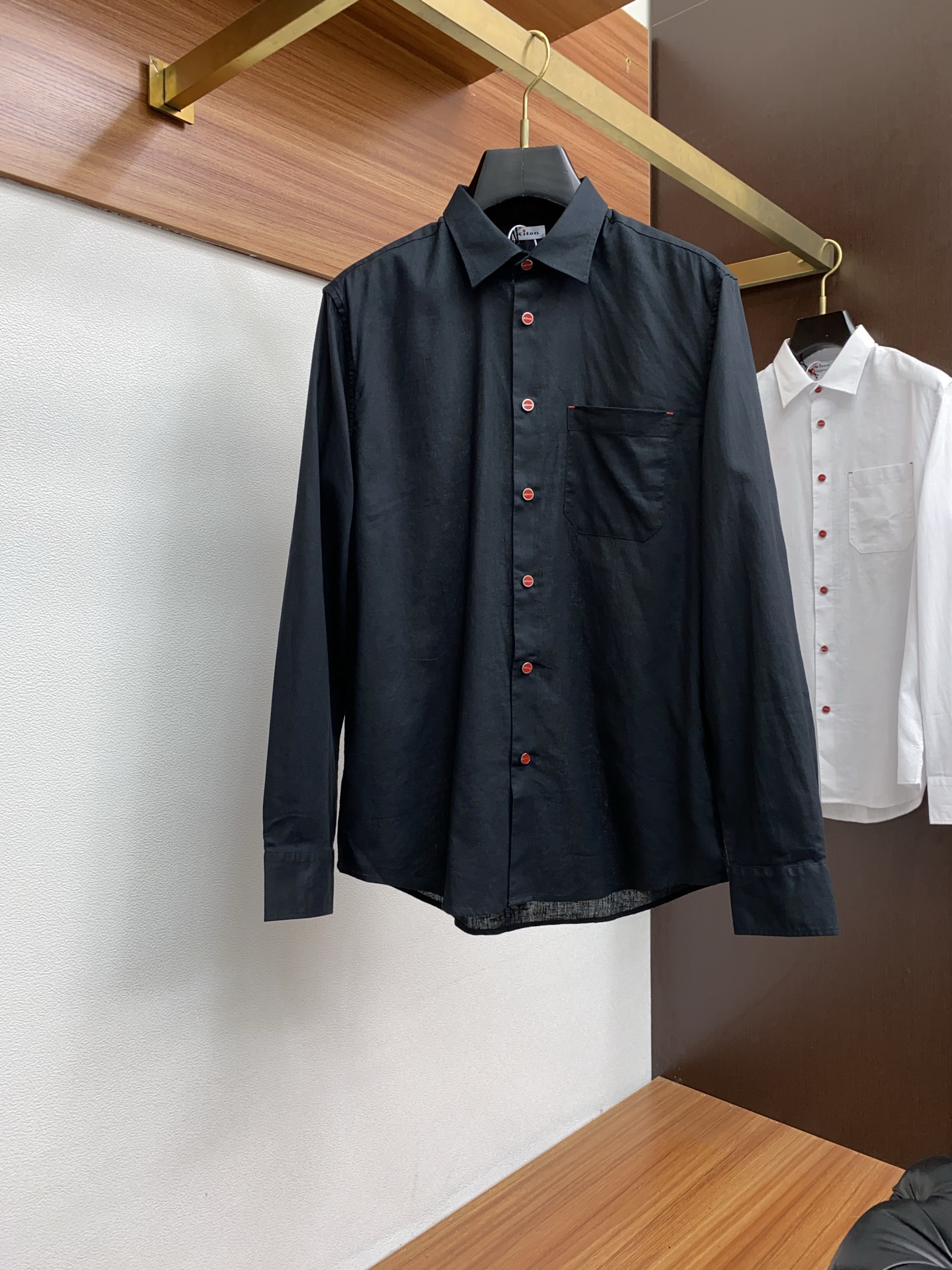 “Kiton 25/SS Submersible Shirts: High-Quality Hot-Sale Styles for All Seasons” - 图片 1