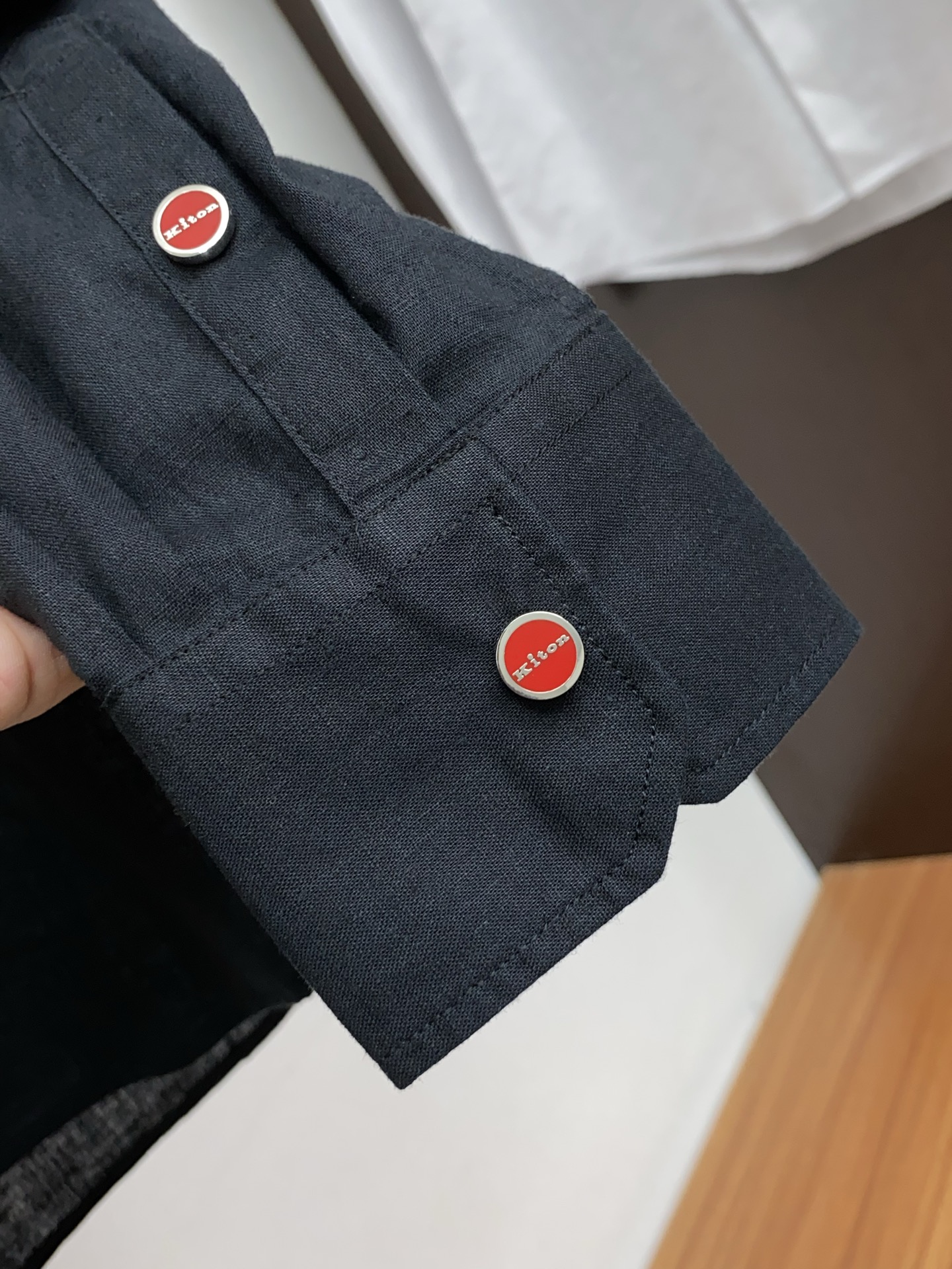 “Kiton 25/SS Submersible Shirts: High-Quality Hot-Sale Styles for All Seasons” - 图片 5