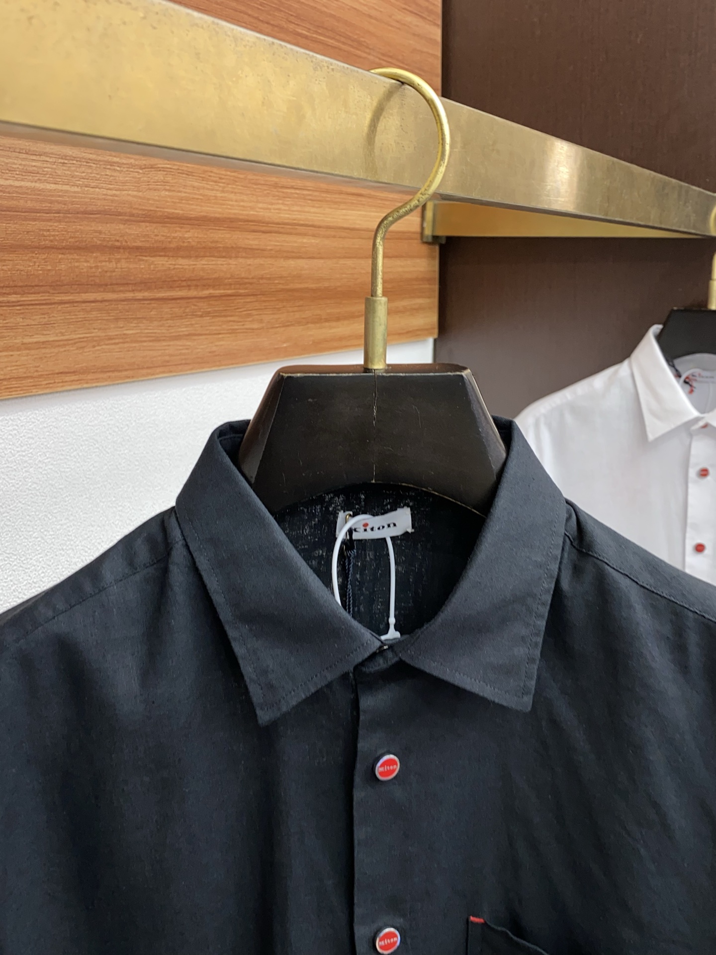 “Kiton 25/SS Submersible Shirts: High-Quality Hot-Sale Styles for All Seasons” - 图片 3