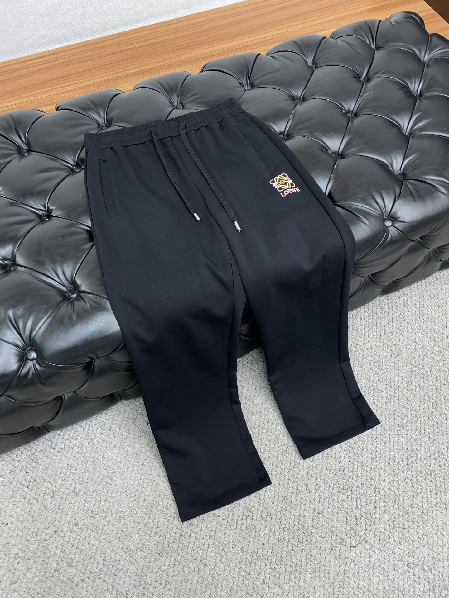 New High-Quality Fashion Leisure Pants by P574 Ludwig: Custom Fabric, Stylish Tops, Latest Hardware. - 图片 6