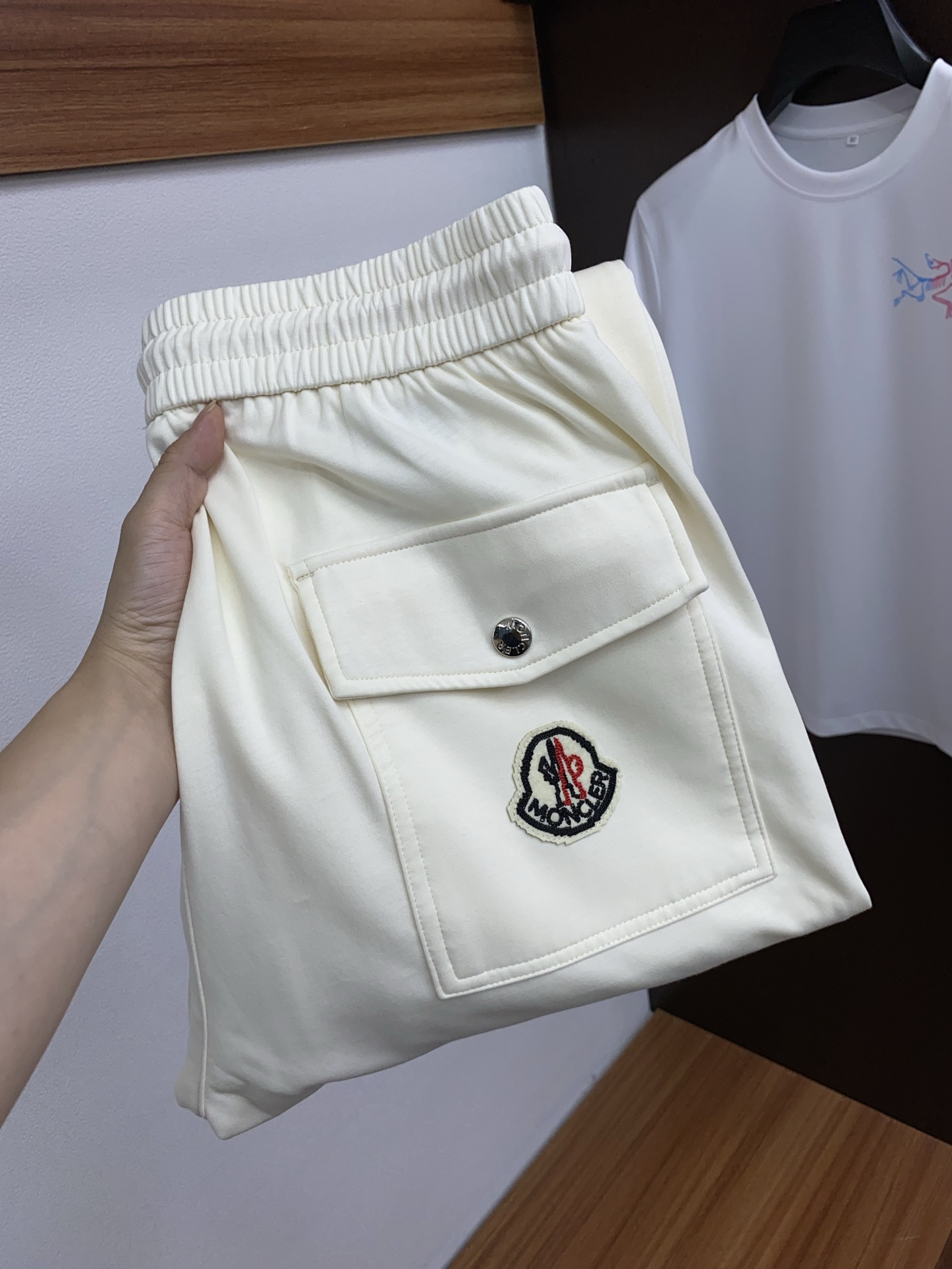 “High-Quality Fashion Leisure Pants and Hardware Supplements Listed Simultaneously” - 图片 1