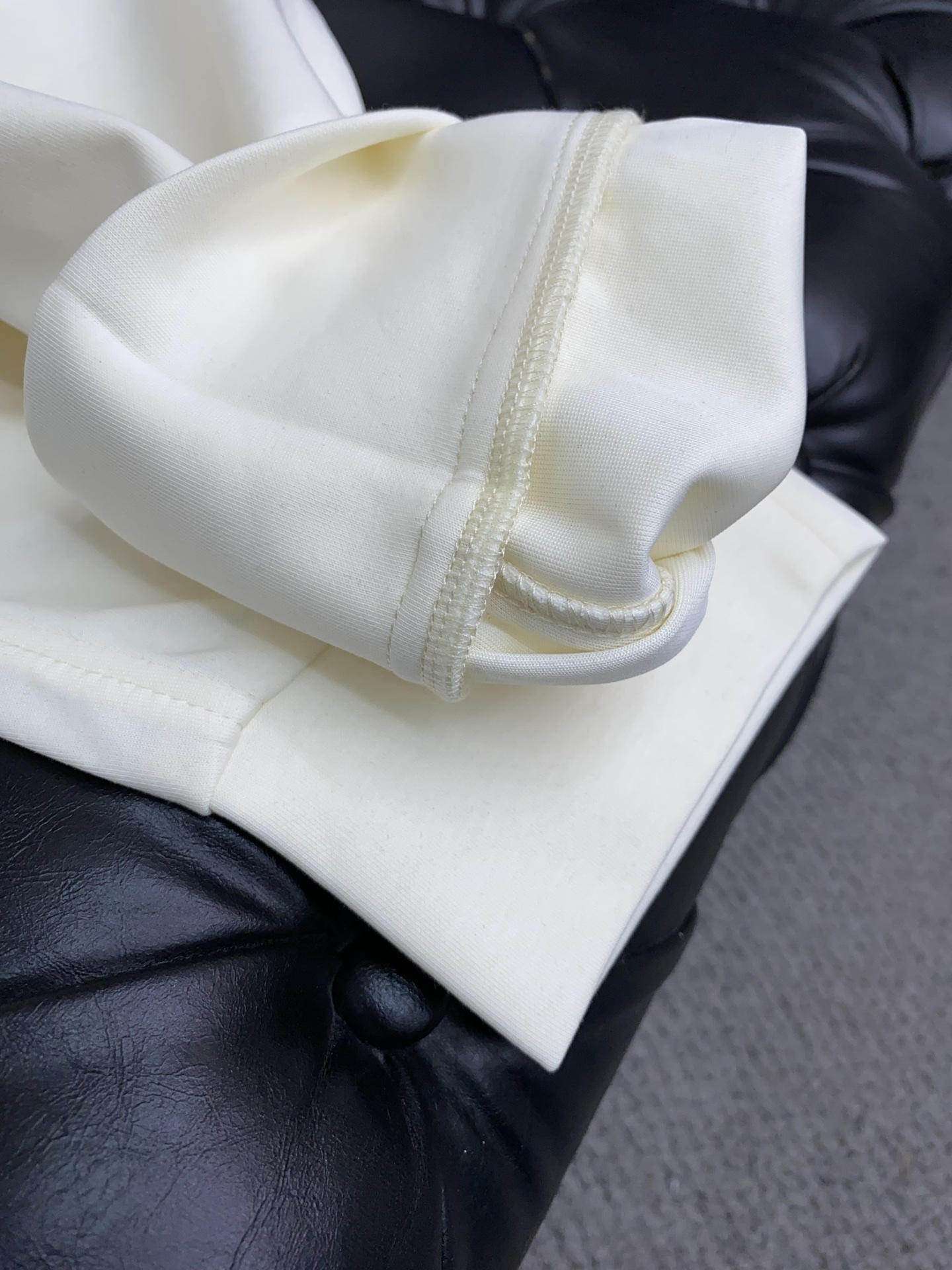 “High-Quality Fashion Leisure Pants and Hardware Supplements Listed Simultaneously” - 图片 4