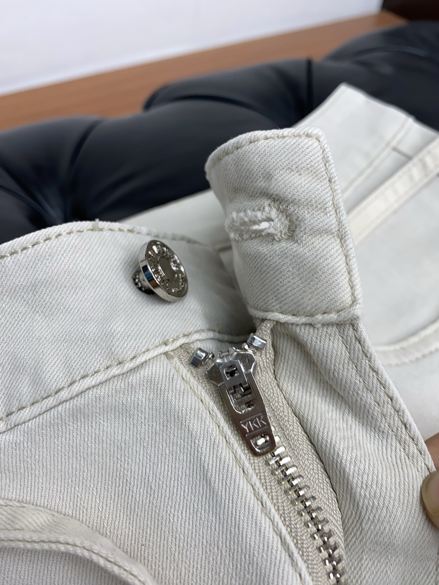 St. Roland 2025: Original Male Jeans with Unchallenged Sales and Crafty Aesthetics - 图片 4