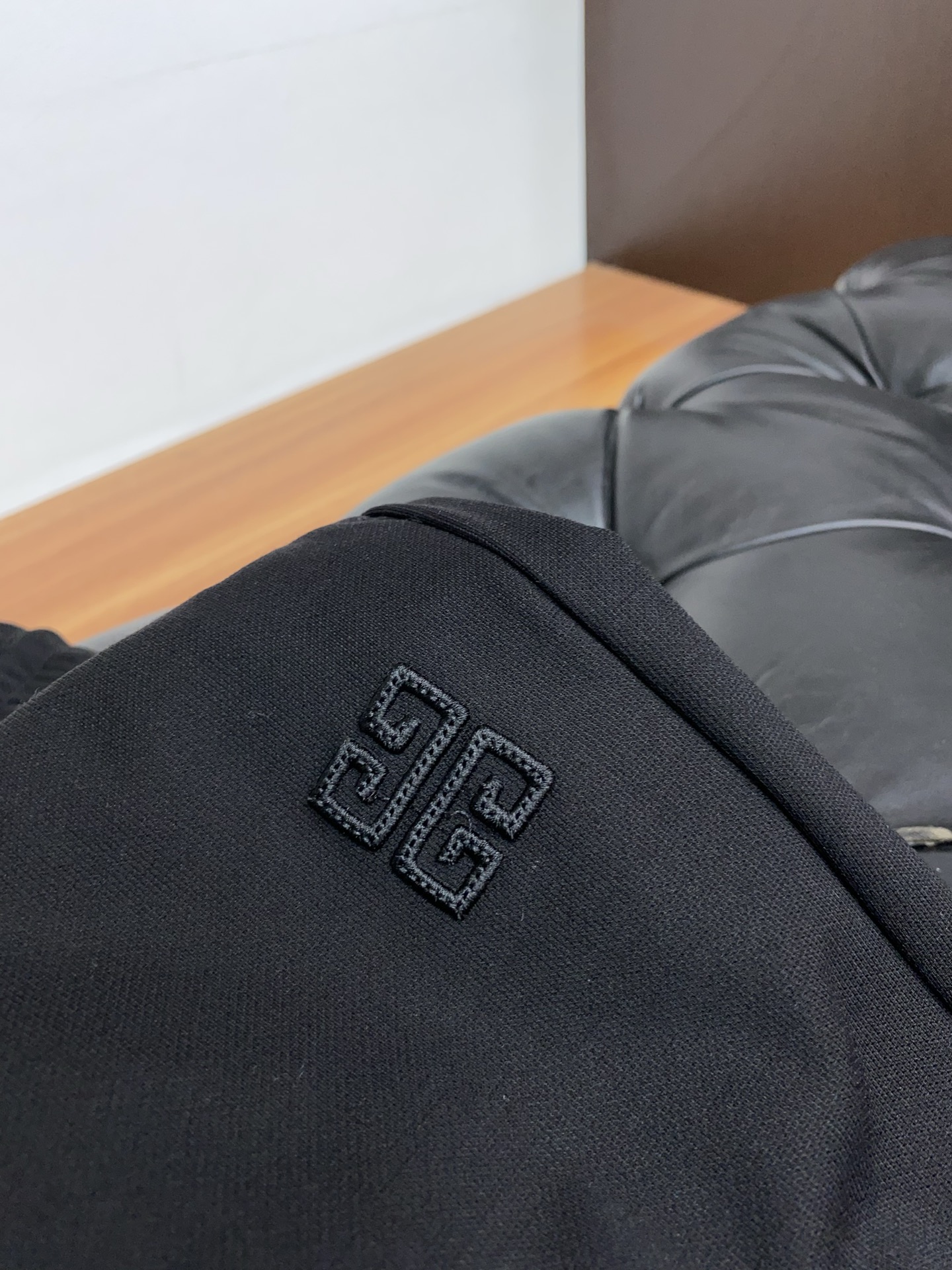 “GVG 2025 Summer Leisure Shorts: Fast-Dry Fabric, Tailored Embroidery, Comfortable Sensory Sheds” - 图片 5