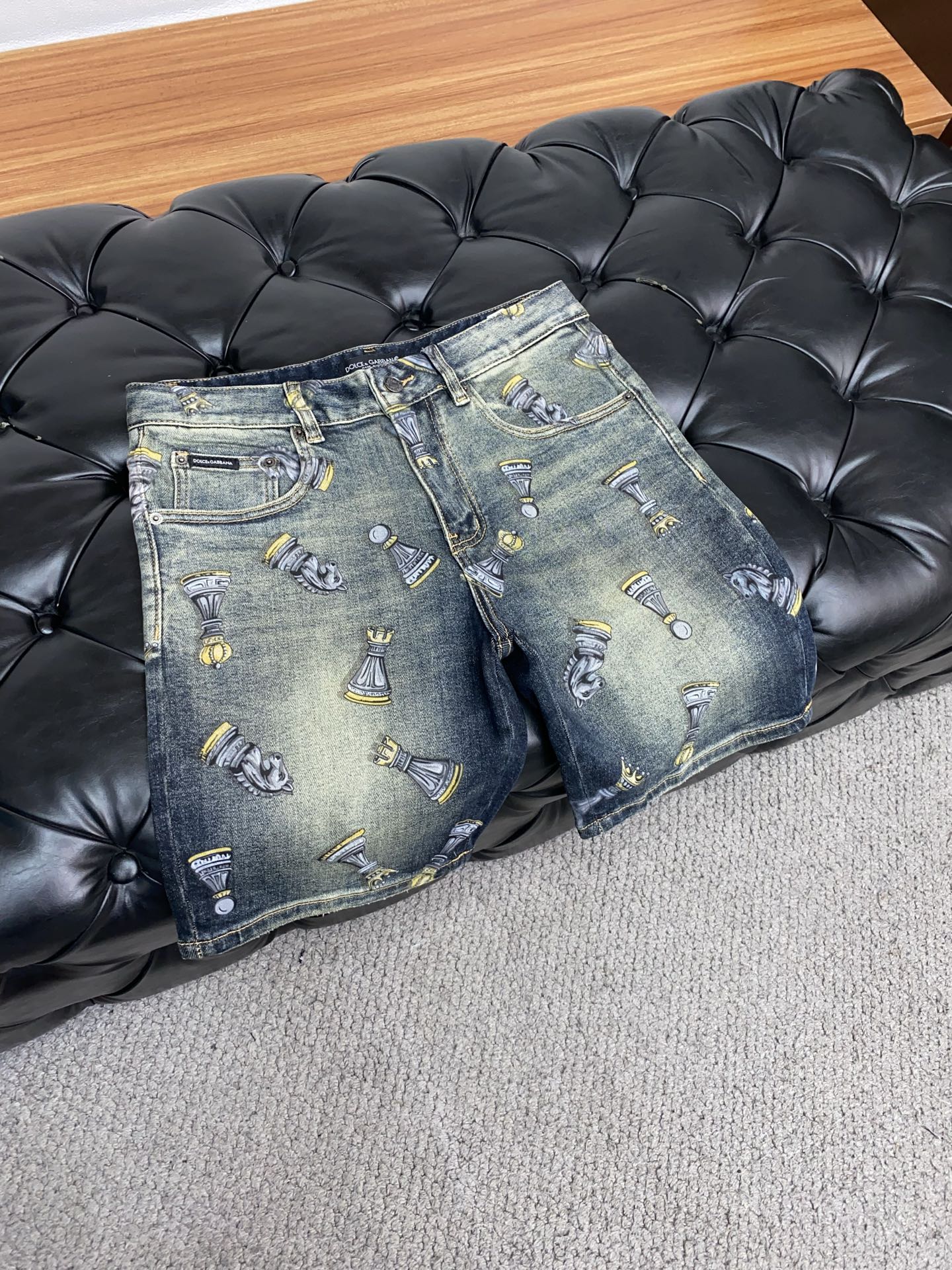 Men’s Cowboy Shorts: Original Cloth Wash with Unique Water-washing Surfaces and High-quality Materials. - 图片 7